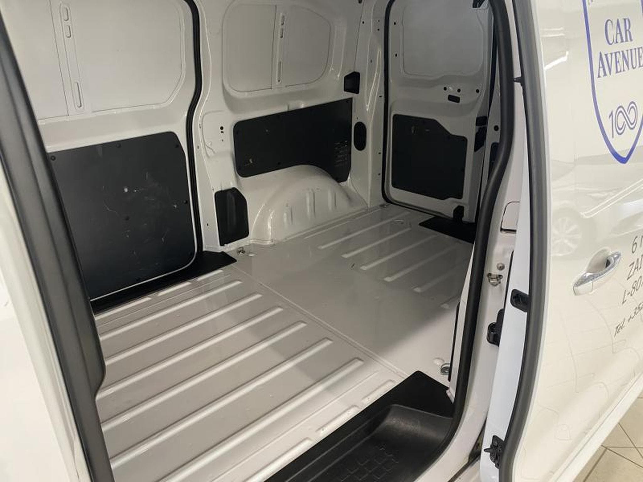 Toyota ProAce Comfort Plus 50 (2023) - Photo 15