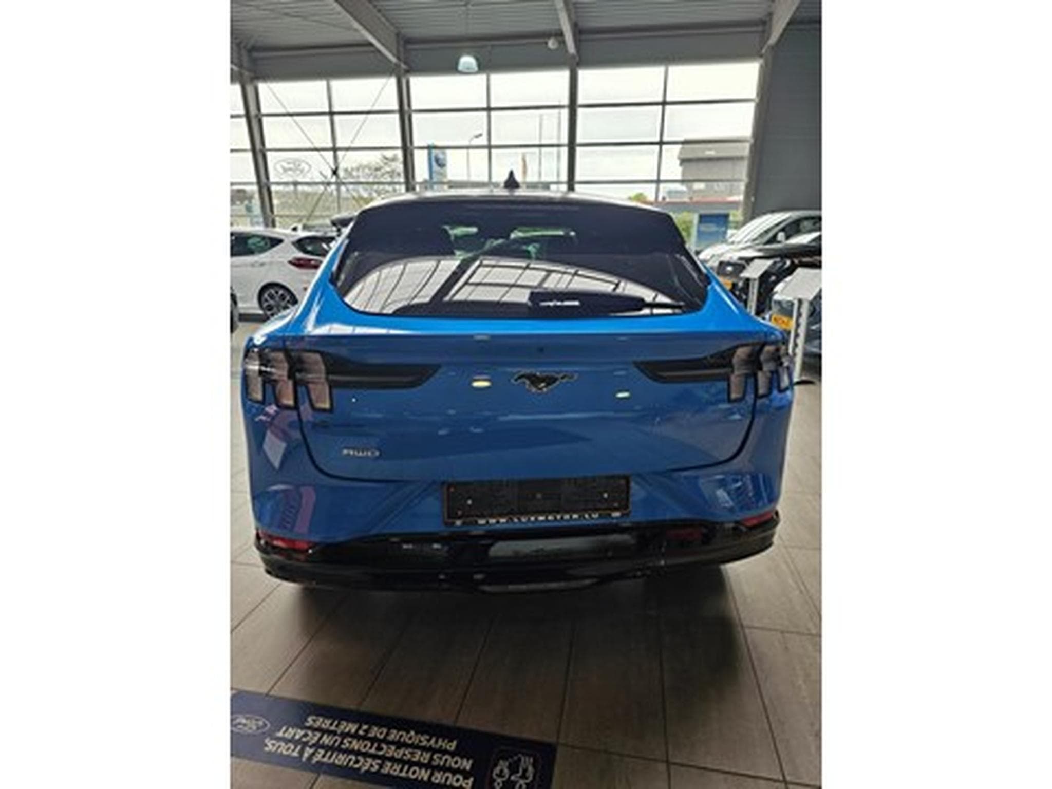 Ford Mustang Mach-E Premium AWD 99kWh Extended Range 351CV/258kW - A1 (2023) - Photo 7