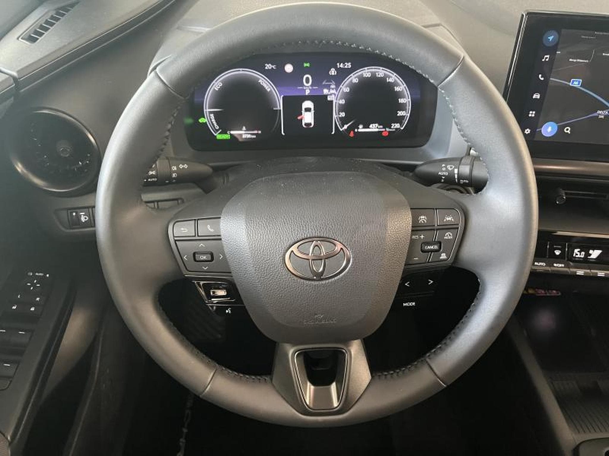 Toyota C-HR Dynamic Plus Mono-Tone (2024) - Photo 15