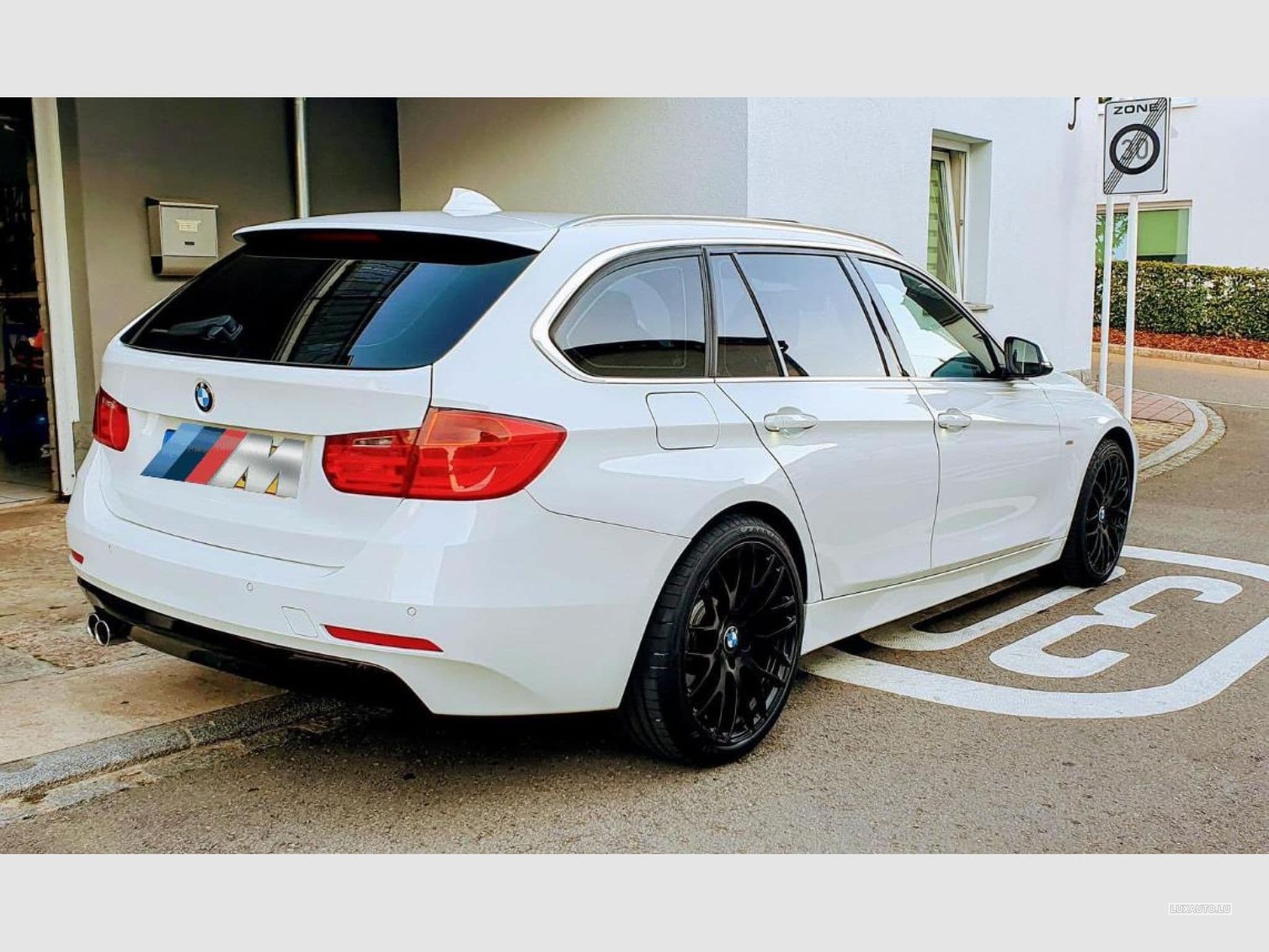 BMW 335 Luxury (2015) - Foto 6