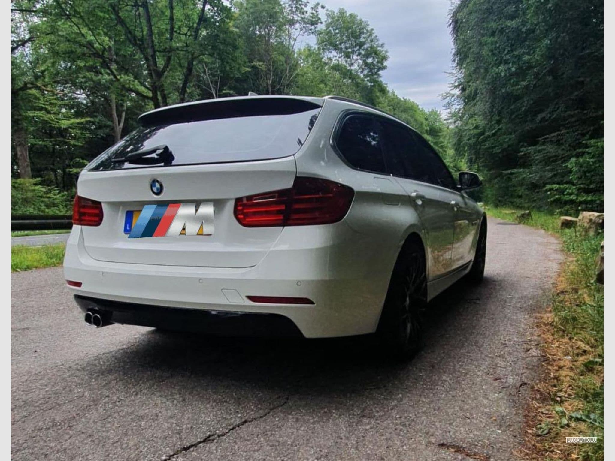 BMW 335 Luxury (2015) - Foto 8