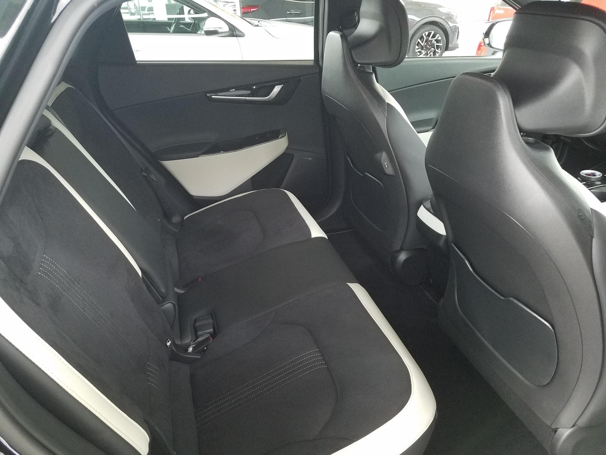 Kia EV6 **GARANTIE KIA 20/06/2031 ou 1 (2024) - Photo 5