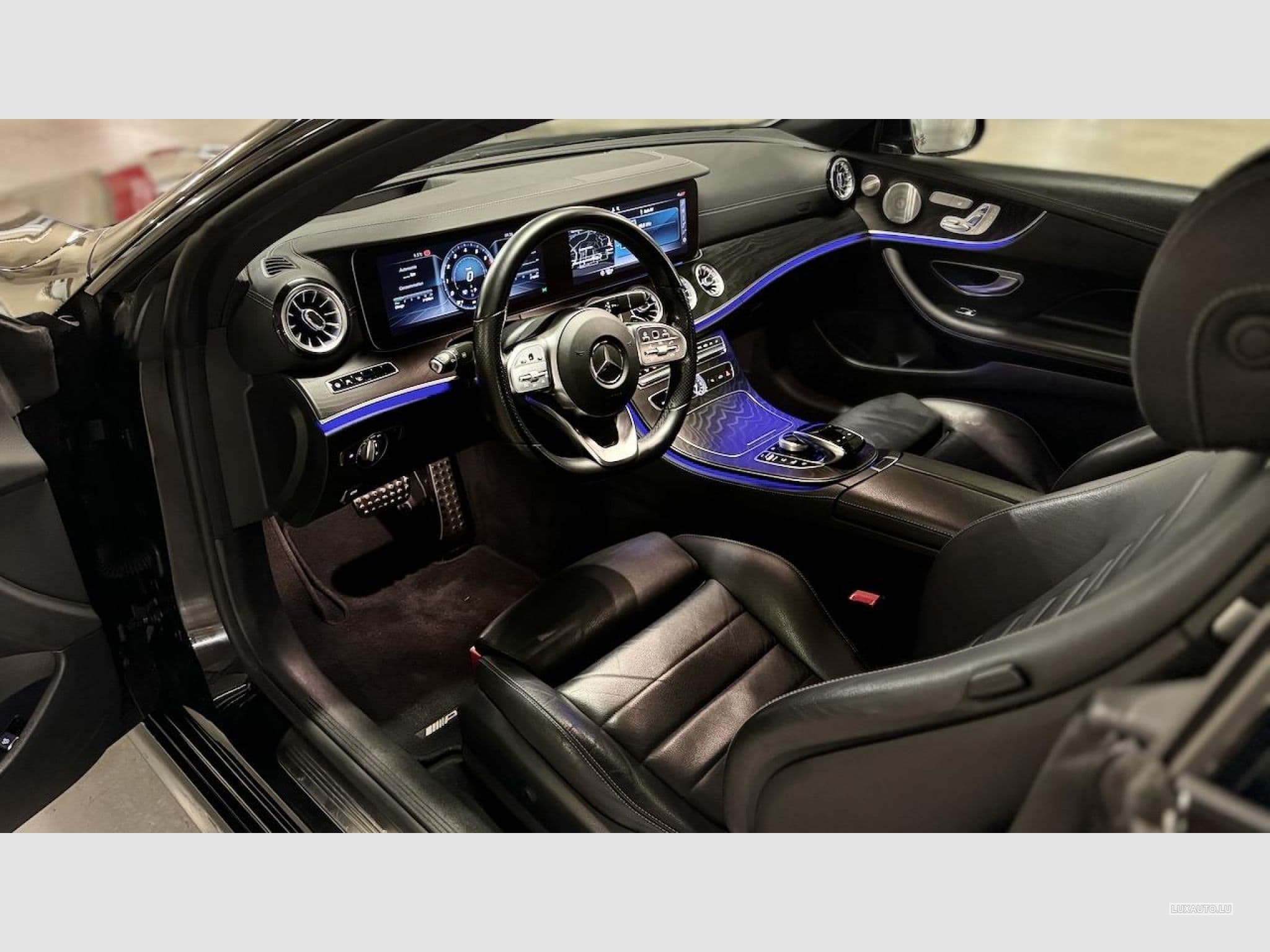 Mercedes E 450 Mercedes CLASSE E COUPE 450 367CH AMG LINE 4MATIC 9G-TRONIC (2019) - Photo 11