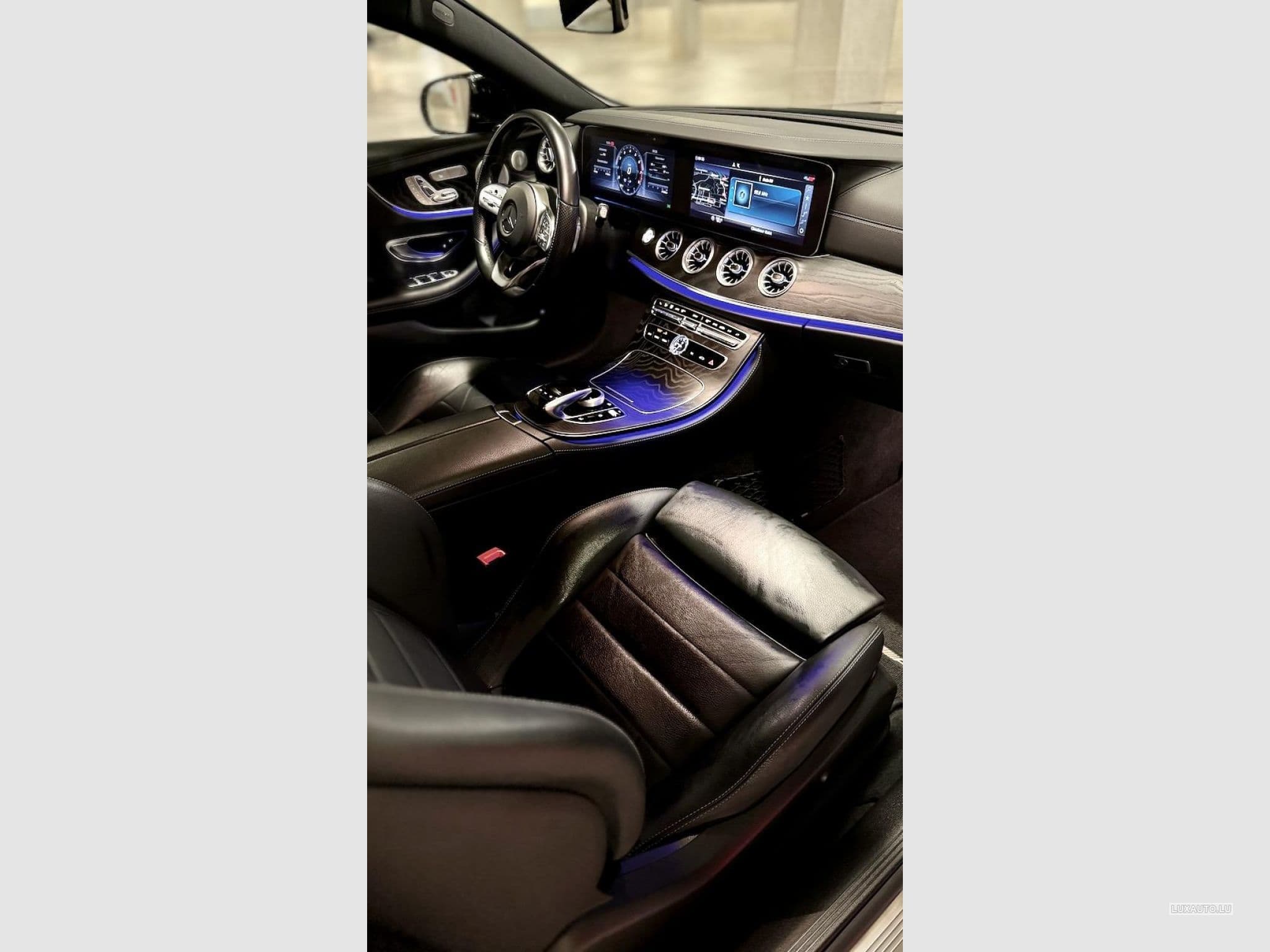 Mercedes E 450 Mercedes CLASSE E COUPE 450 367CH AMG LINE 4MATIC 9G-TRONIC (2019) - Photo 13