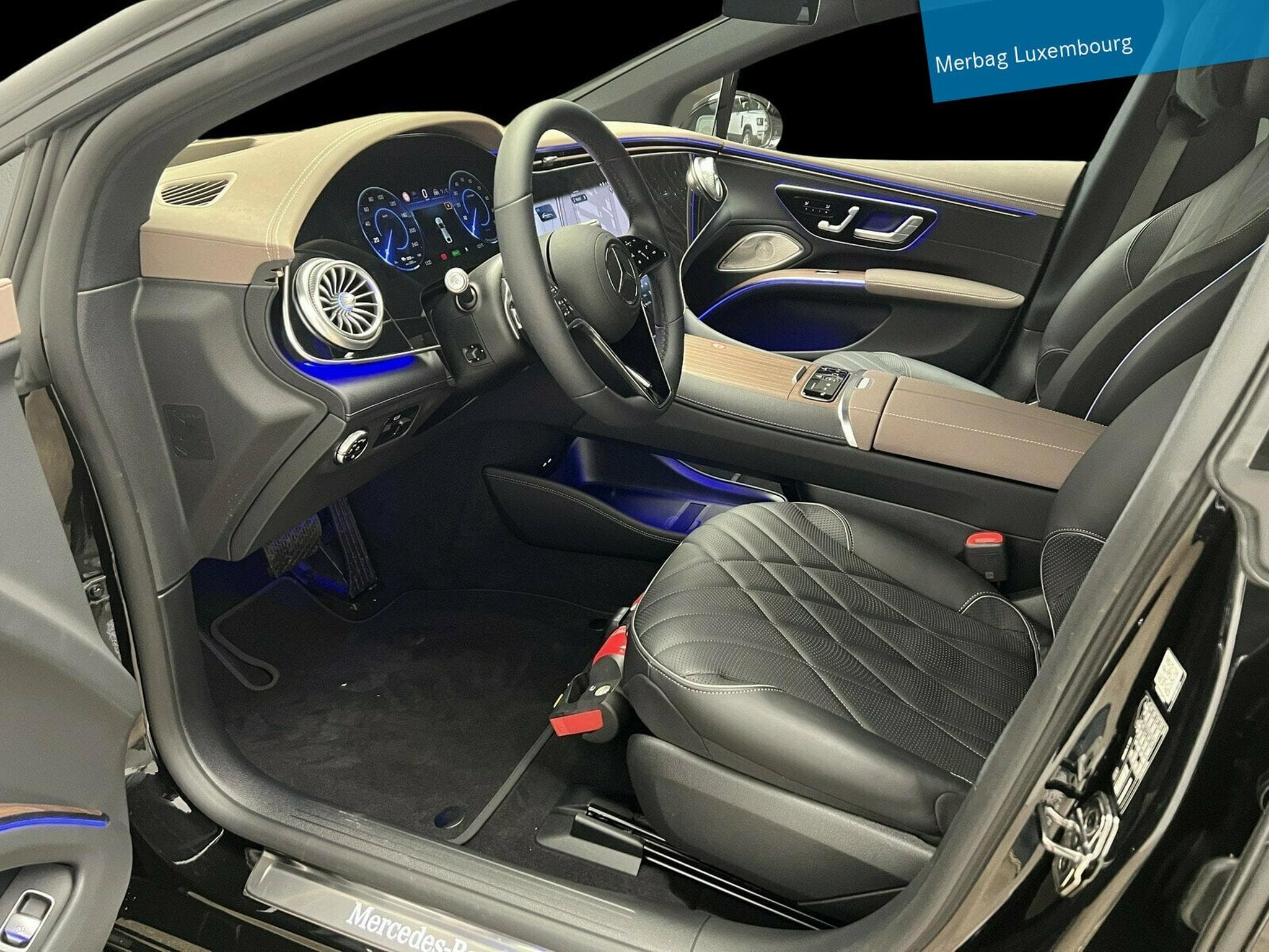 Mercedes EQS 4MATIC (19,3 kWh/100 km WLTP) (2022) - Photo 6