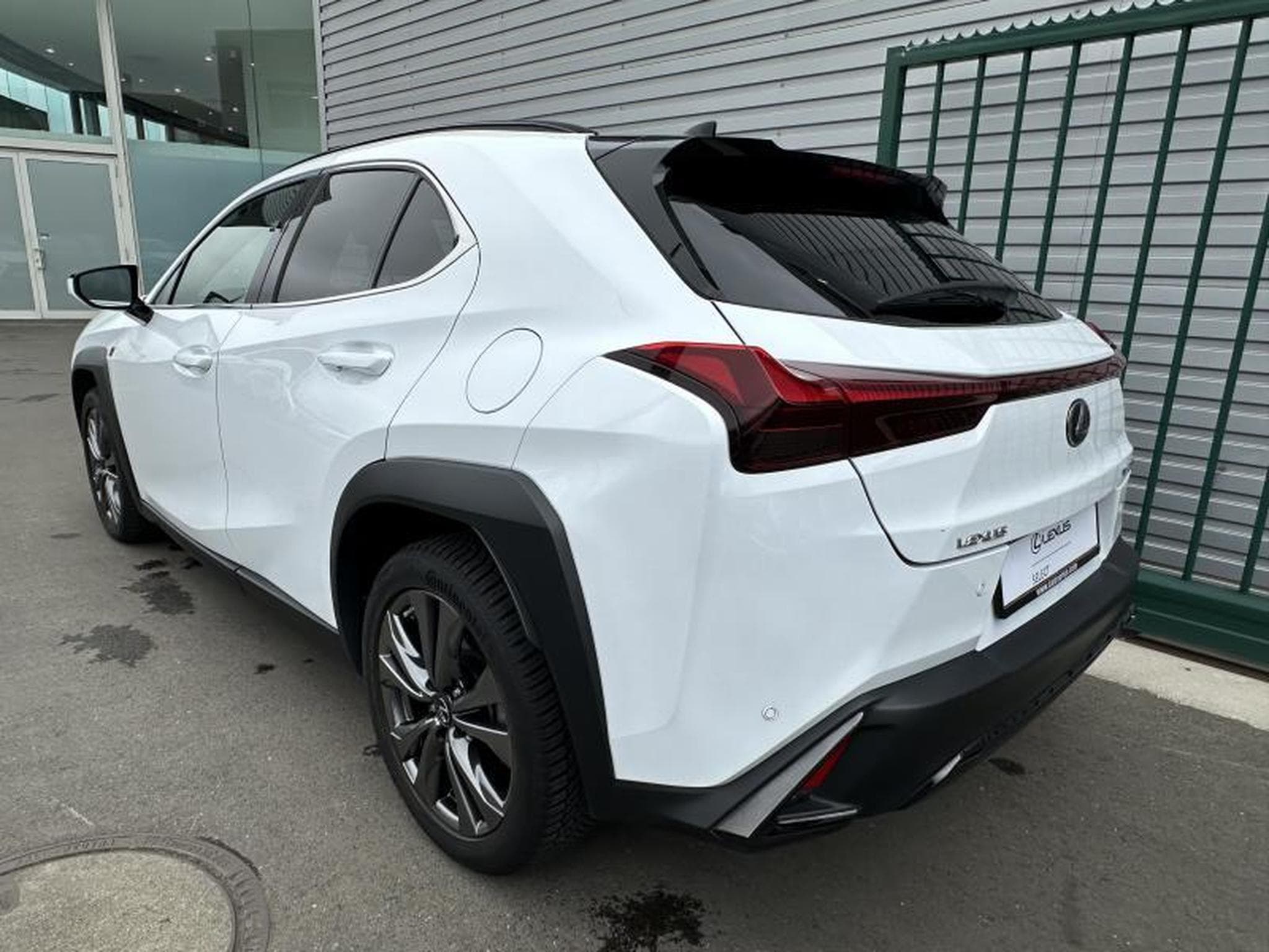 Lexus UX F SPORT Design (2023) - Photo 8
