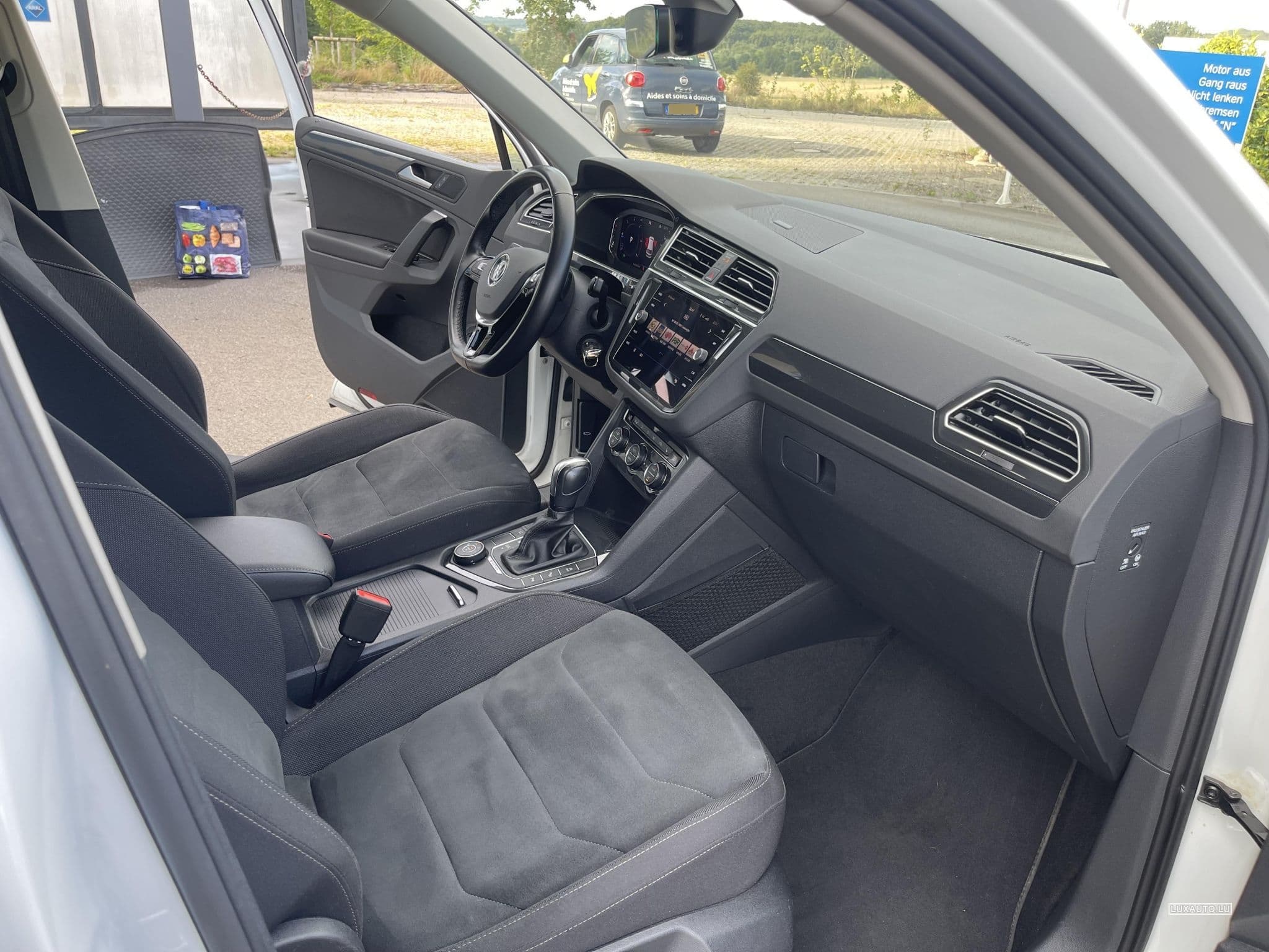 VW Tiguan VW Tiguan 2.0 TDI 239CV DSG 4motion R-Line (2019) - Foto 11