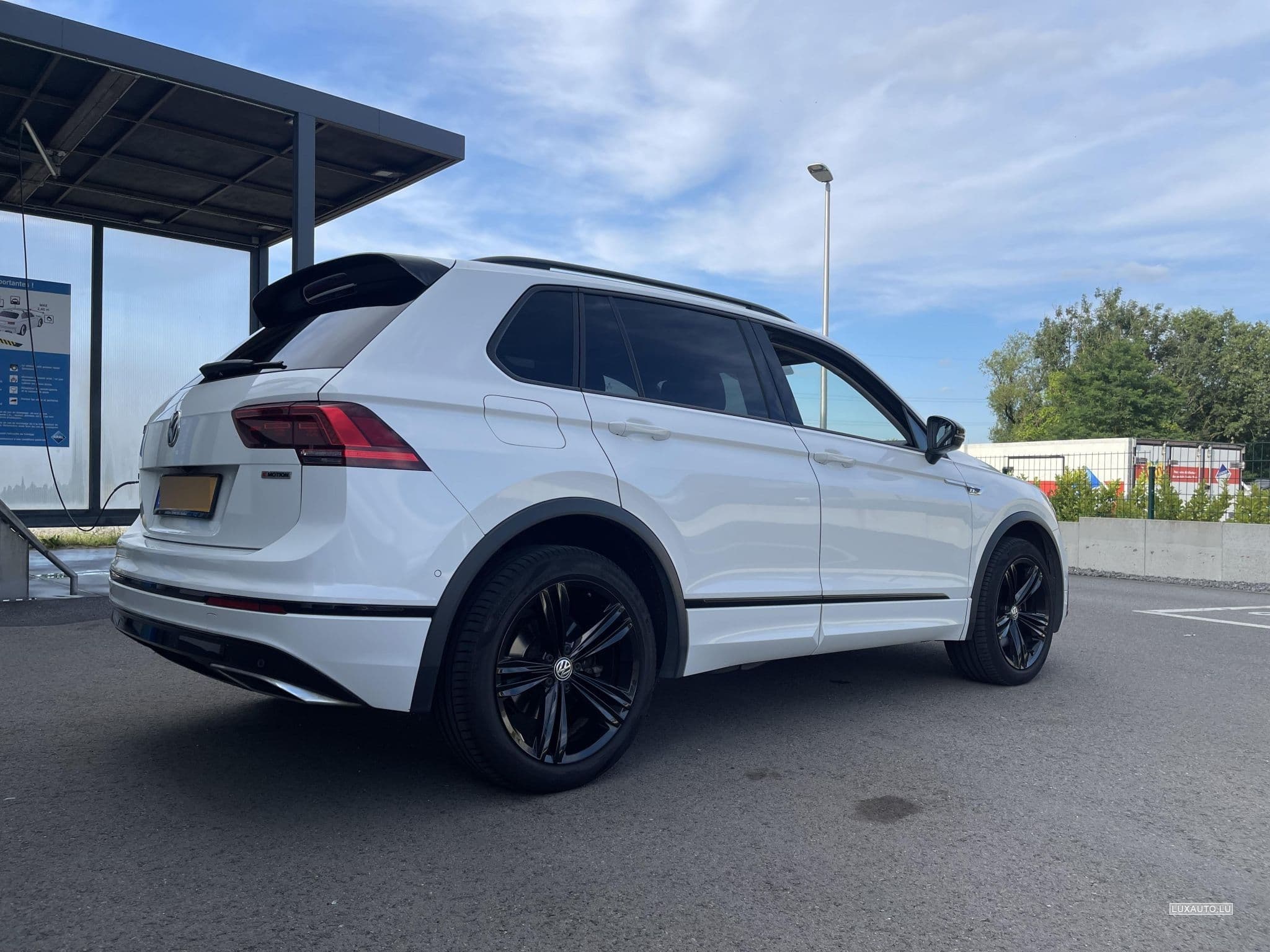 VW Tiguan VW Tiguan 2.0 TDI 239CV DSG 4motion R-Line (2019) - Foto 6