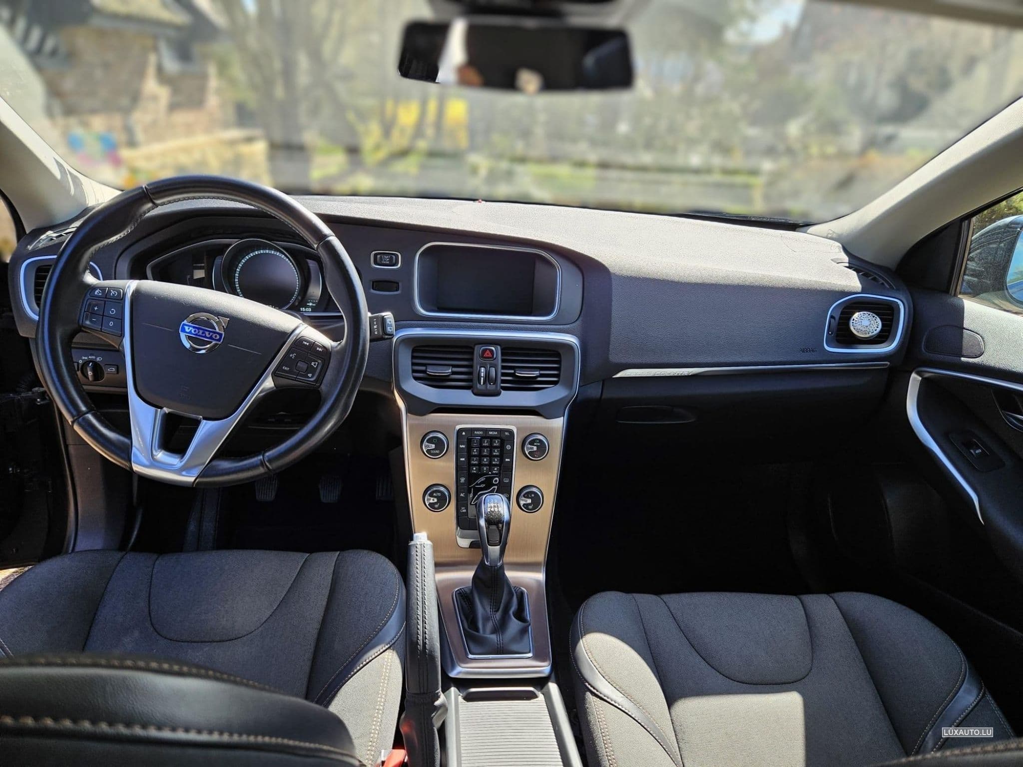 Volvo V40 Cross Country D3 You (2014) - Photo 10