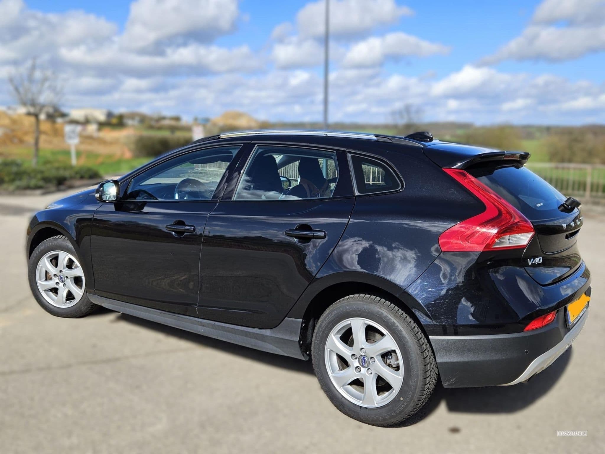 Volvo V40 Cross Country D3 You (2014) - Photo 4