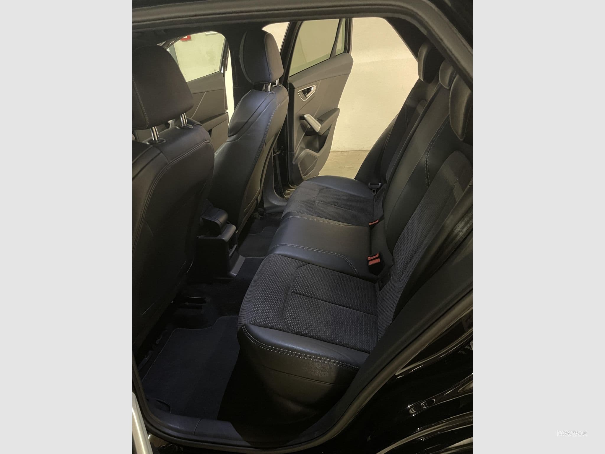 Audi Q2 S-Line 1.4 TFSI (2017) - Foto 13