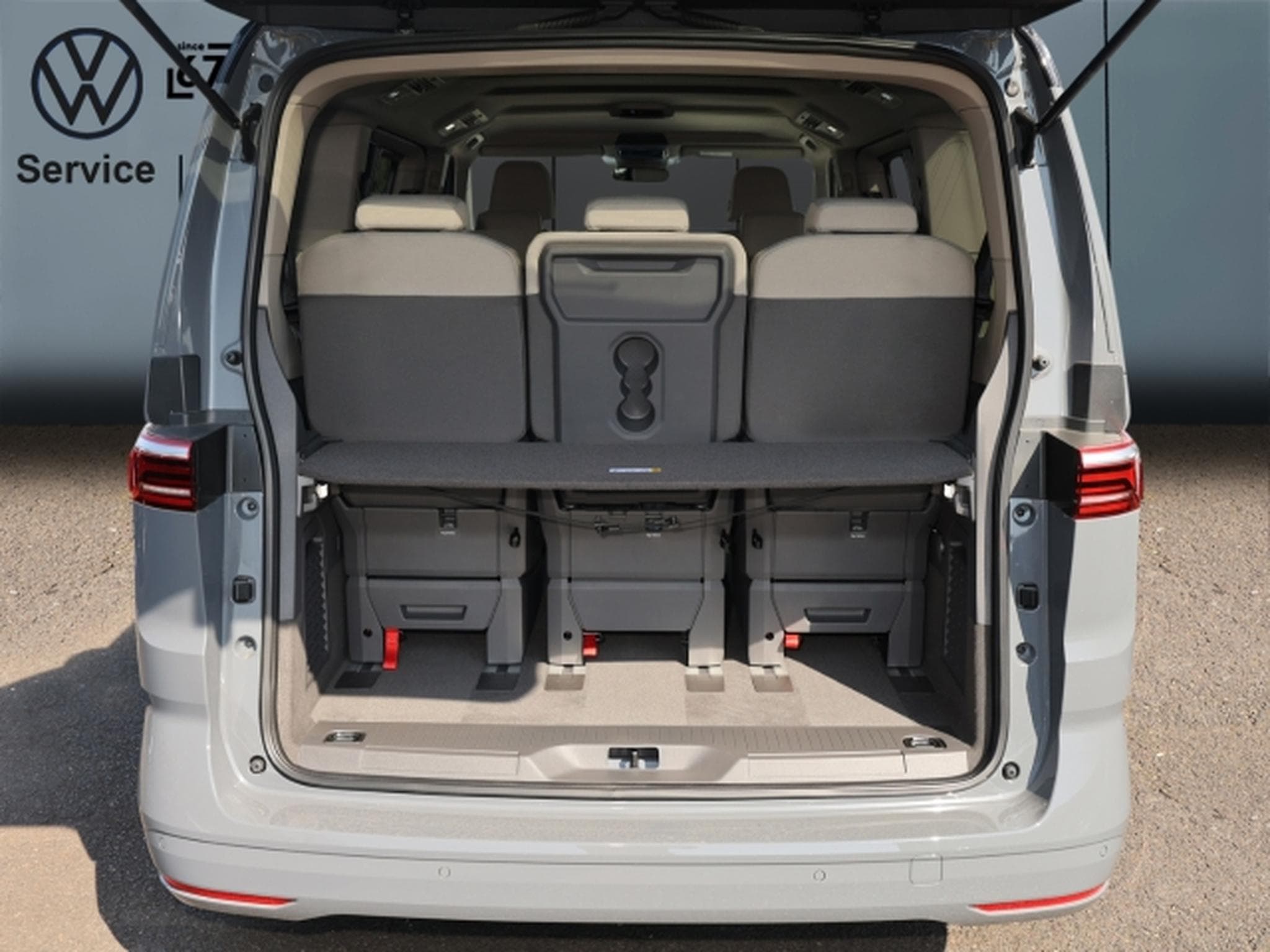 VW T7 Edition 1.5 TSI 7-Sitzer Navi SITZHZG LED Touchscreen ACC MF (2026) - Photo 5