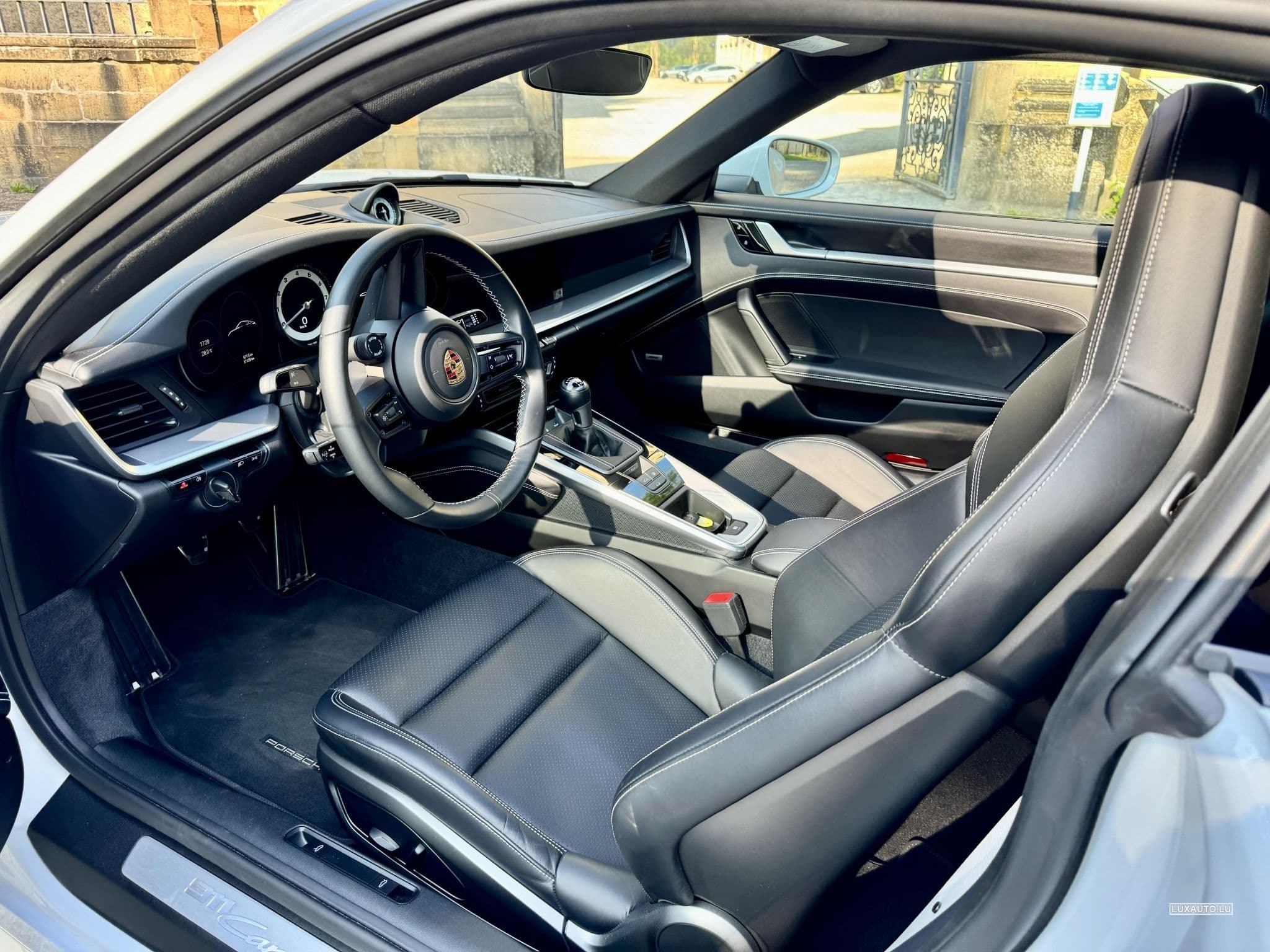 Porsche 911 992 Carrera S *manuelle*GTS Look* (2021) - Photo 8