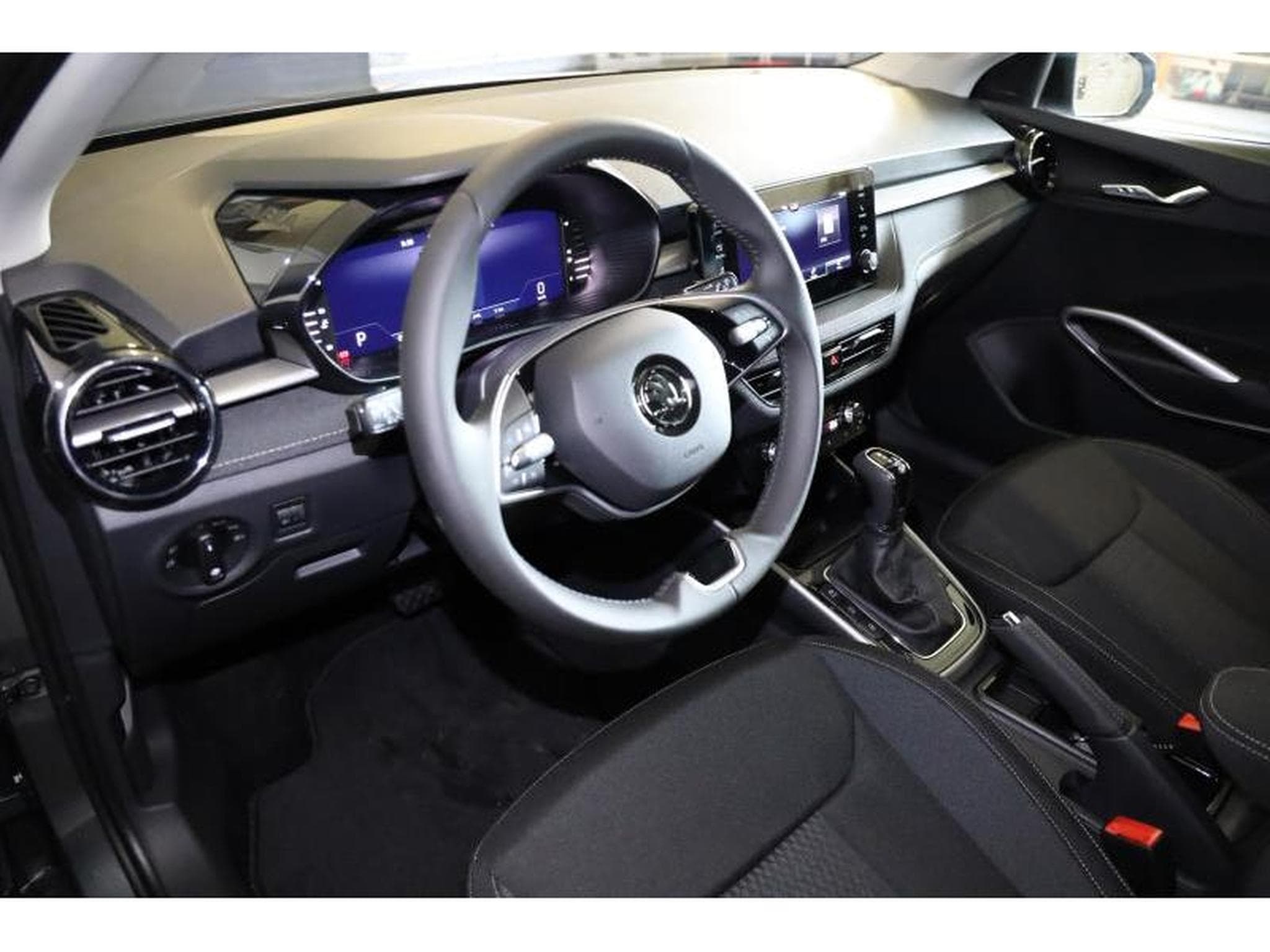 Skoda Fabia Selection (2024) - Foto 8