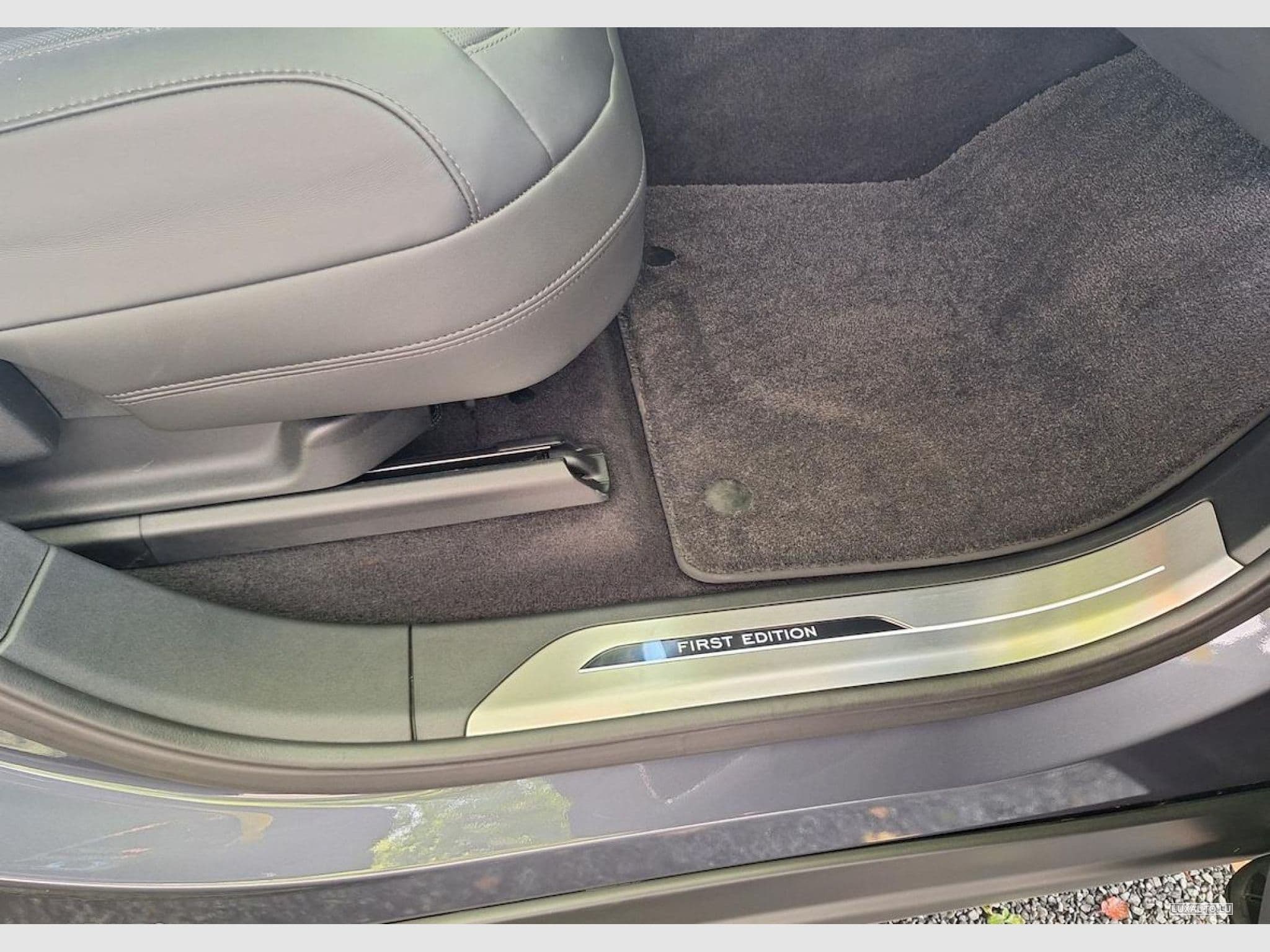 Land-Rover Range Rover Sport First Edition 530 Supercharged (2023) - Photo 9