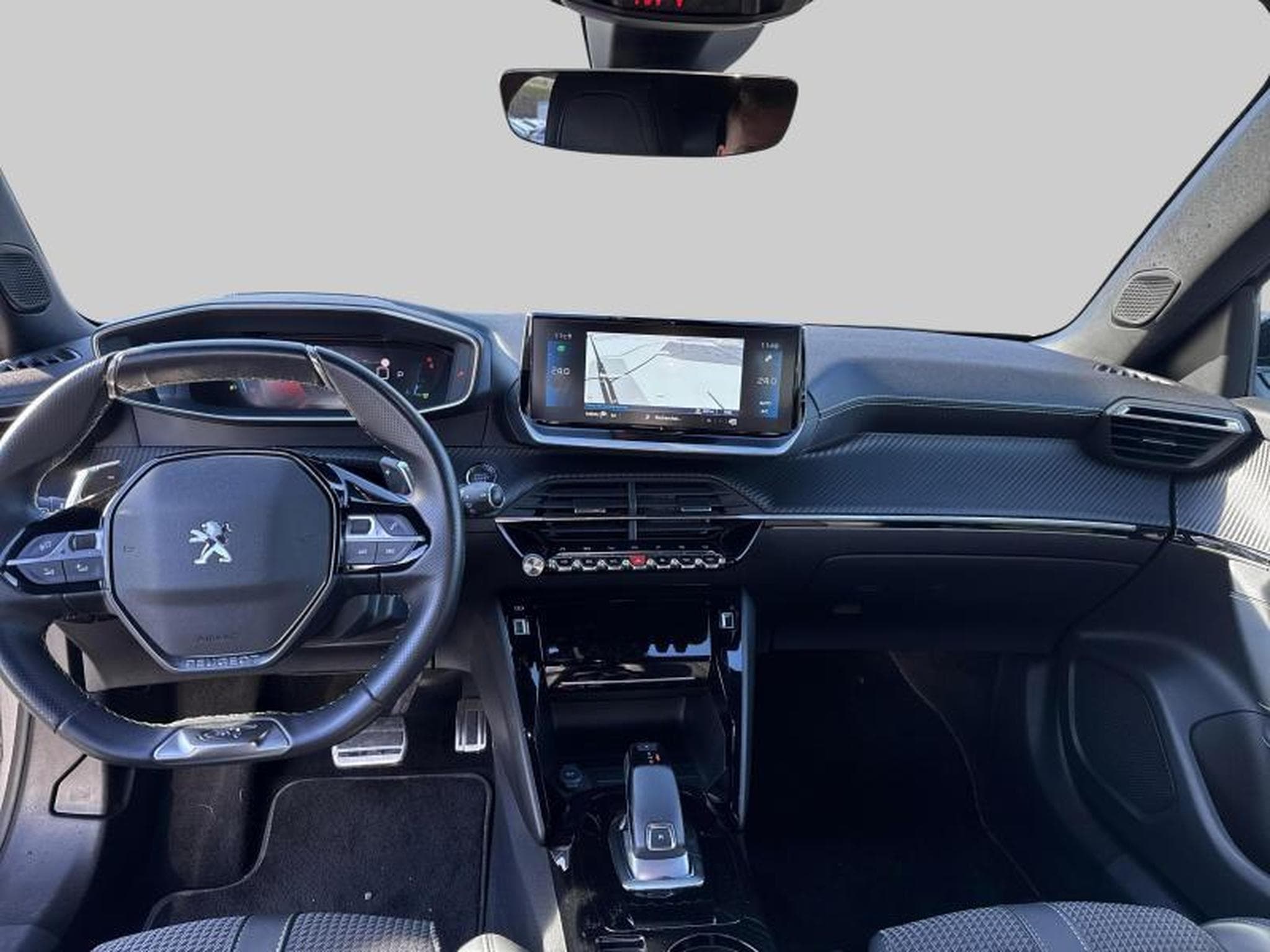 Peugeot 2008 II GT (2022) - Photo 12