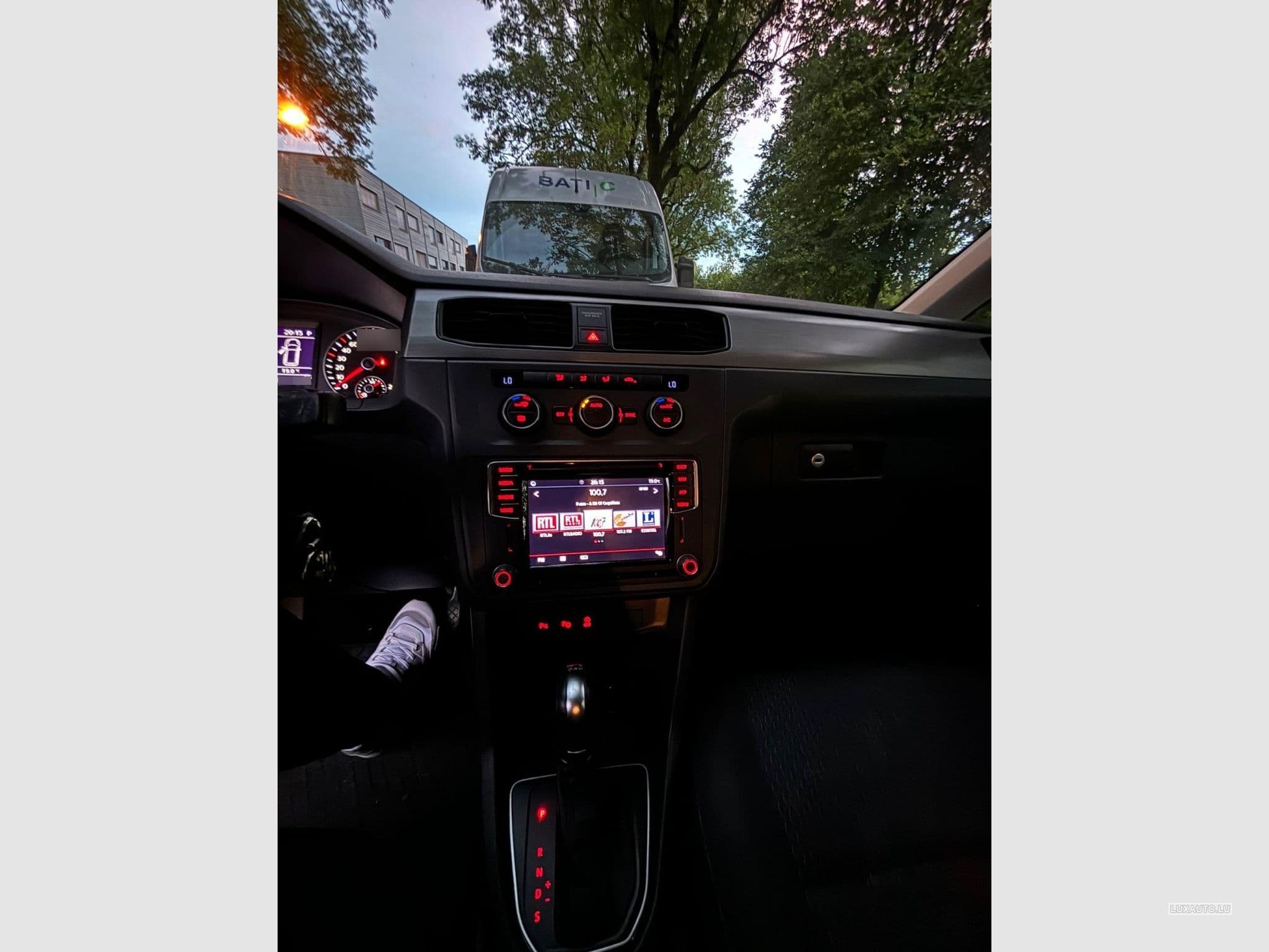 VW Caddy (2019) - Foto 12