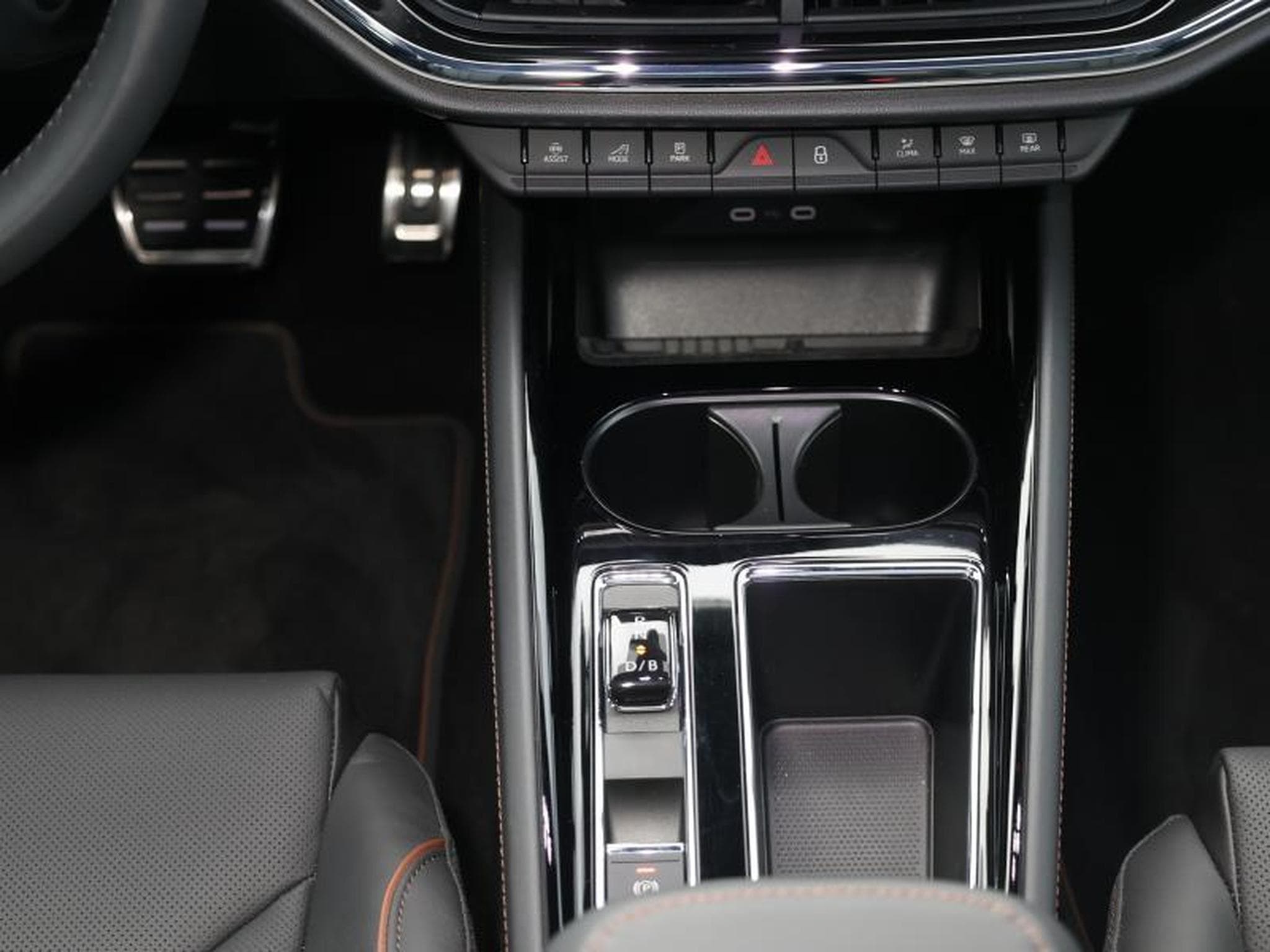 Skoda Enyaq L&K (2024) - Foto 11