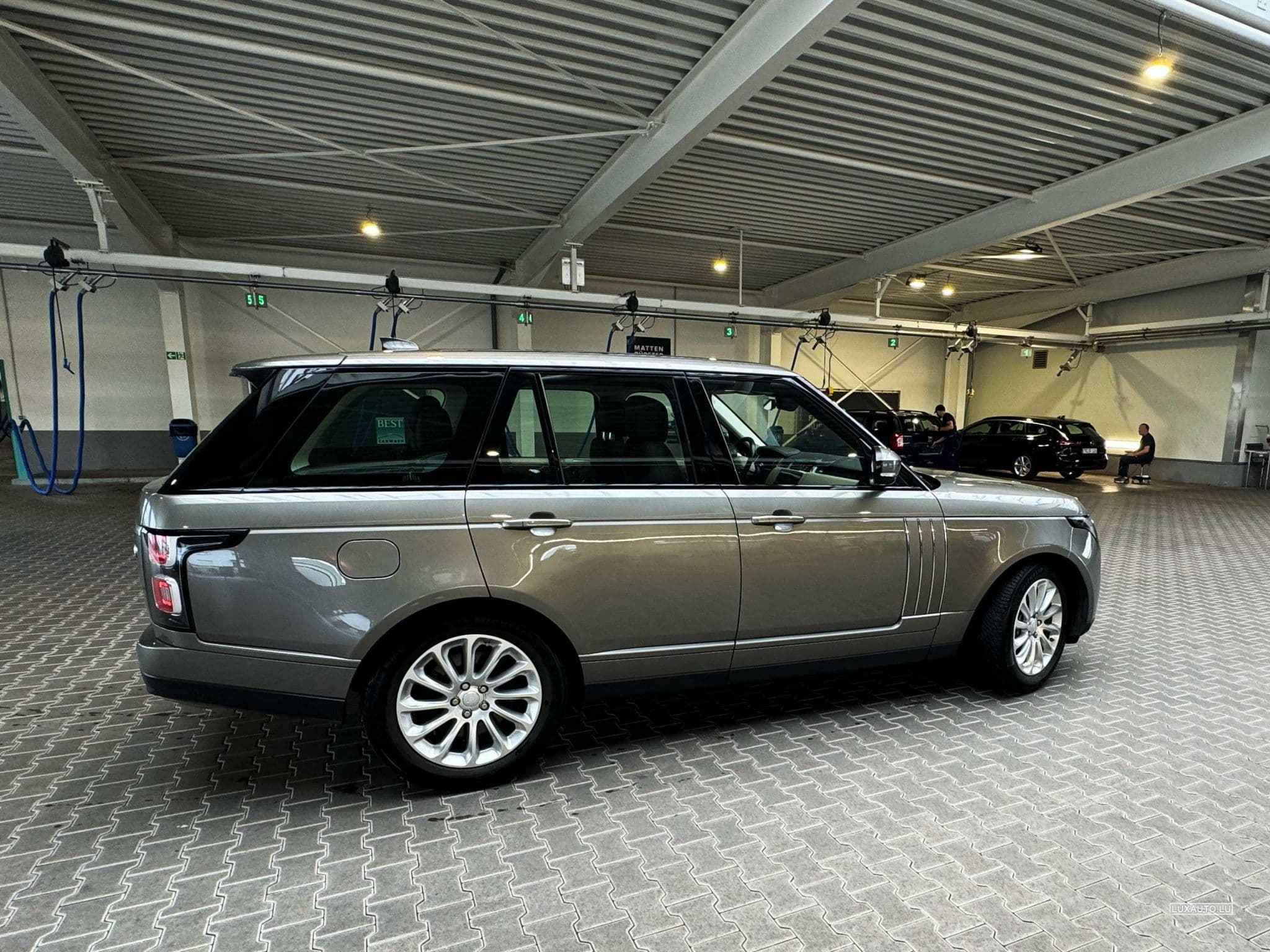 Land-Rover Range Rover P525 VOGUE/PANORAMA/AHK/TOP/*VOLL* (2020) - Foto 2