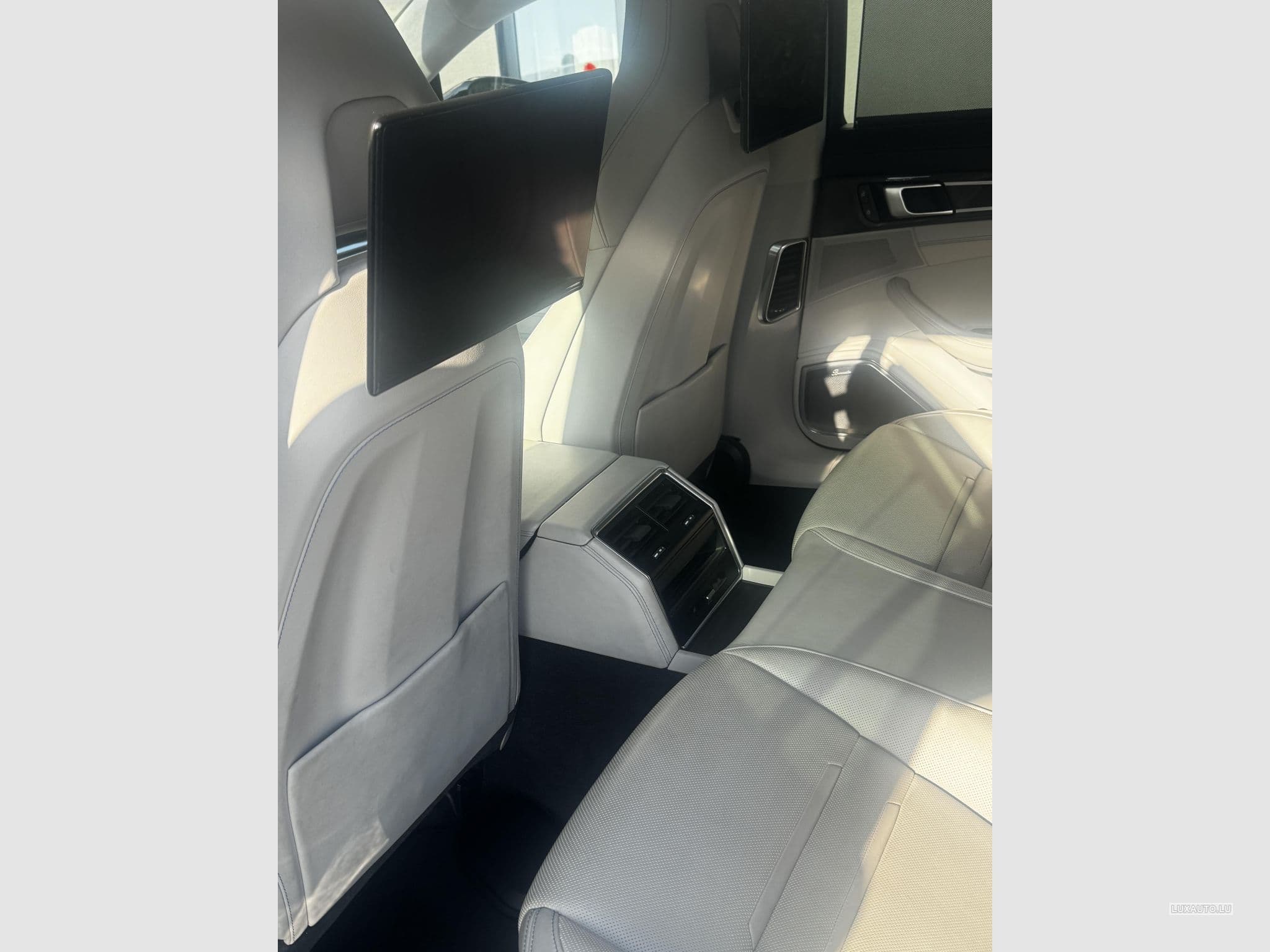 Porsche Panamera Porsche Panamera 4 E-Hybrid Sport Turismo (2023) - Photo 4