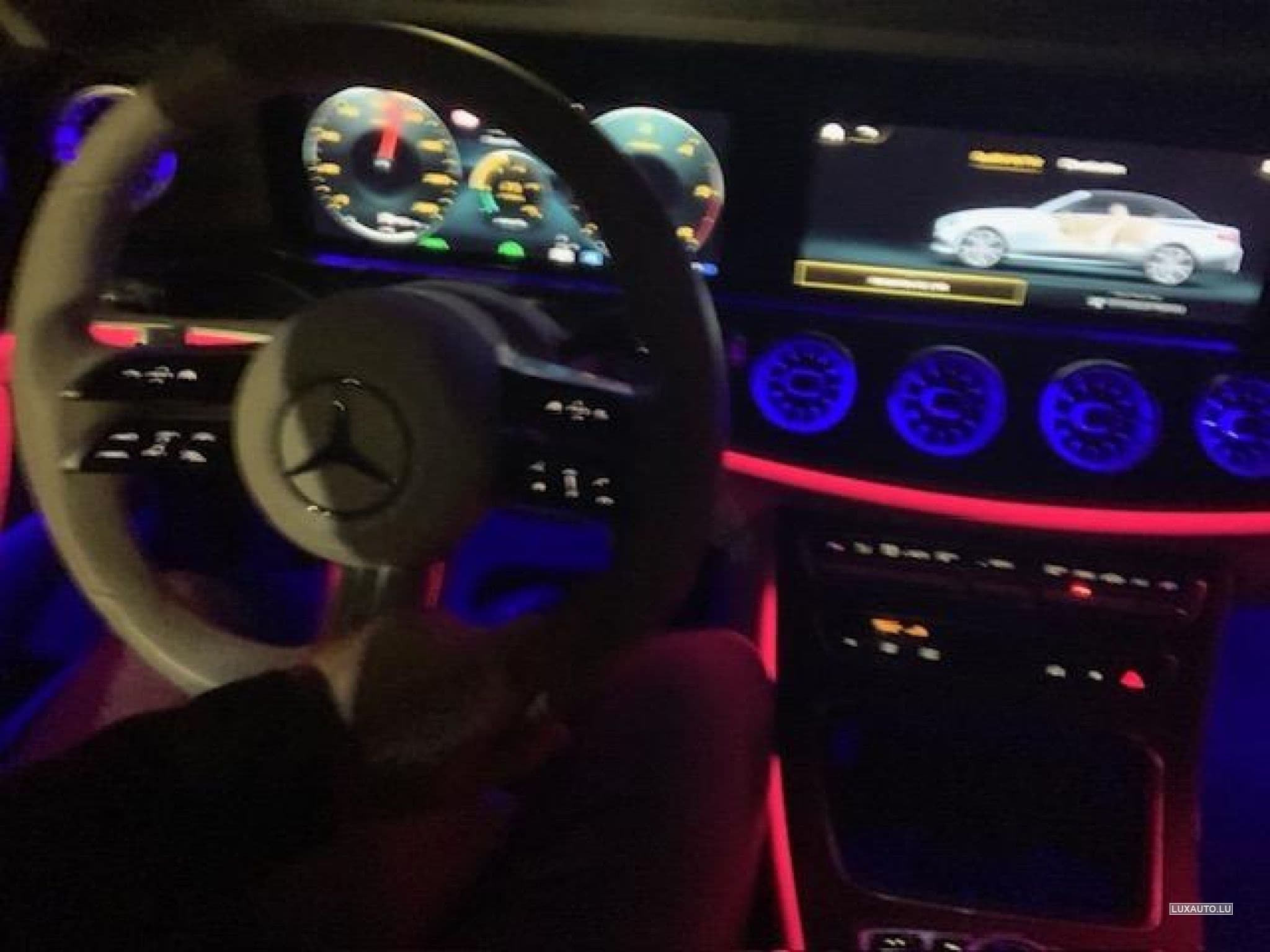 Mercedes E 220 AMG Line (2021) - Photo 9