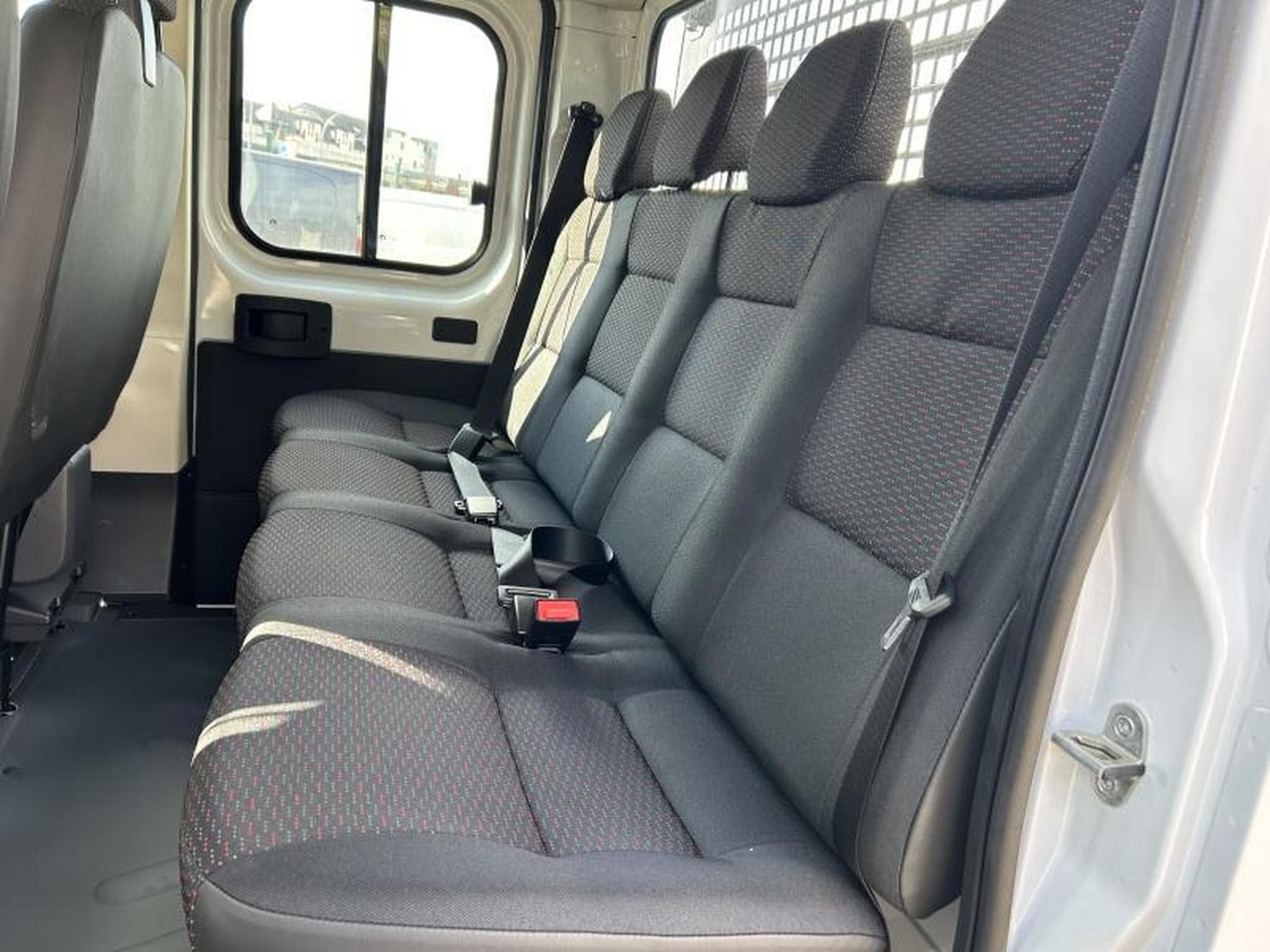 Peugeot Boxer Plateau DC 435 L3 (2024) - Photo 16