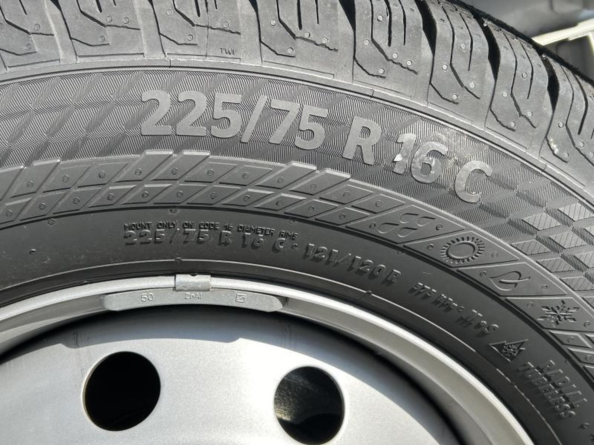 Peugeot Boxer Plateau DC 435 L3 (2024) - Photo 22