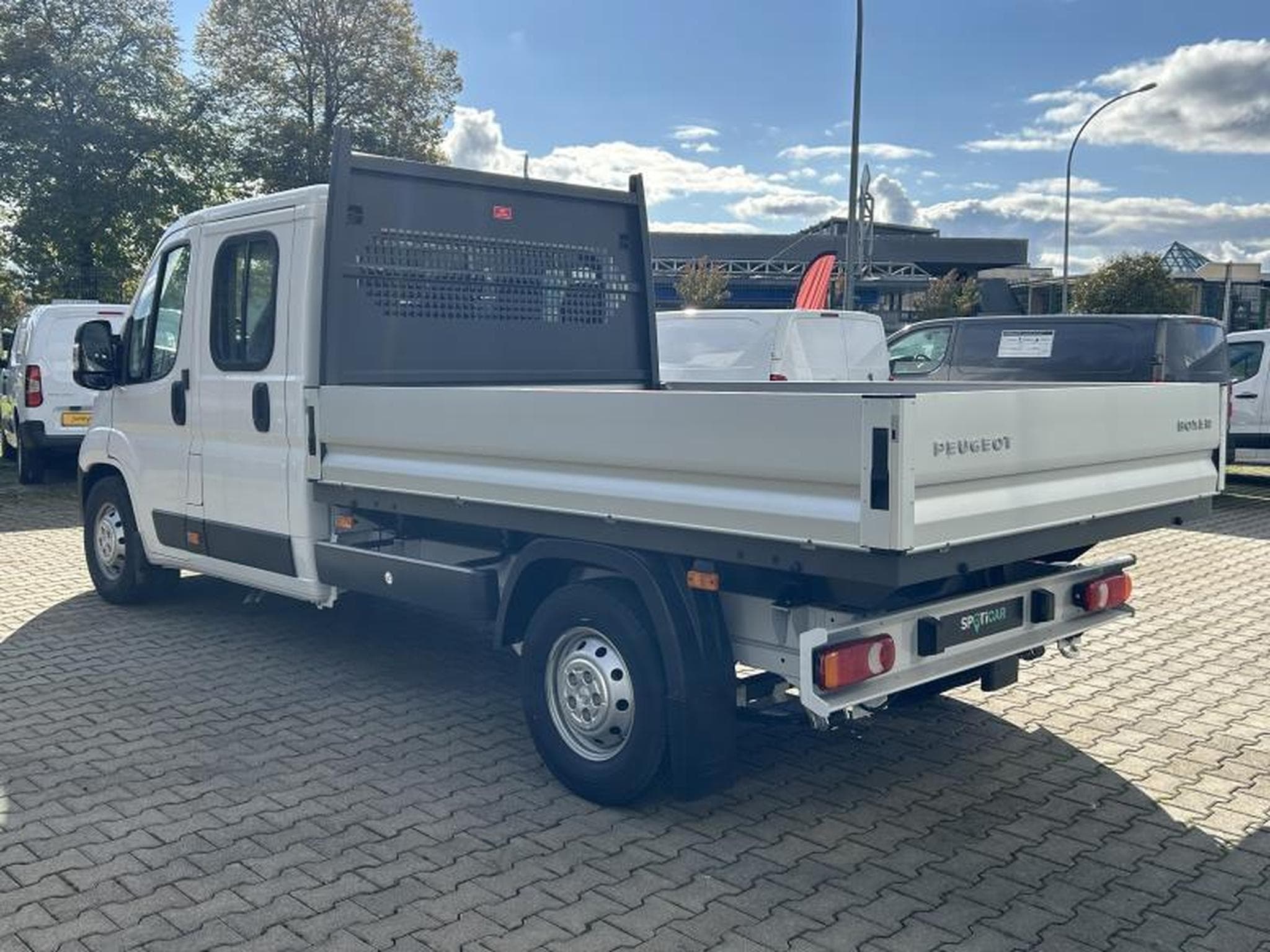 Peugeot Boxer Plateau DC 435 L3 (2024) - Photo 9