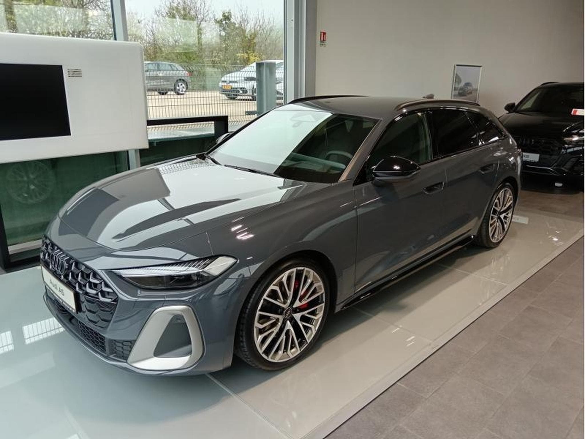 Audi A5 Avant 40 TDI quattro s-tronic (2025) - Photo 1