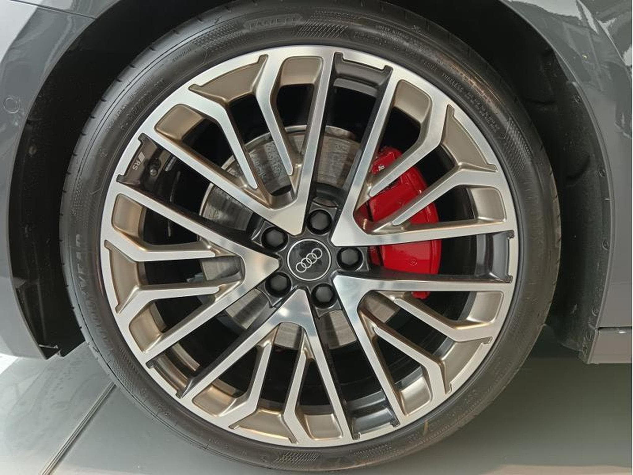 Audi A5 Avant 40 TDI quattro s-tronic (2025) - Photo 6