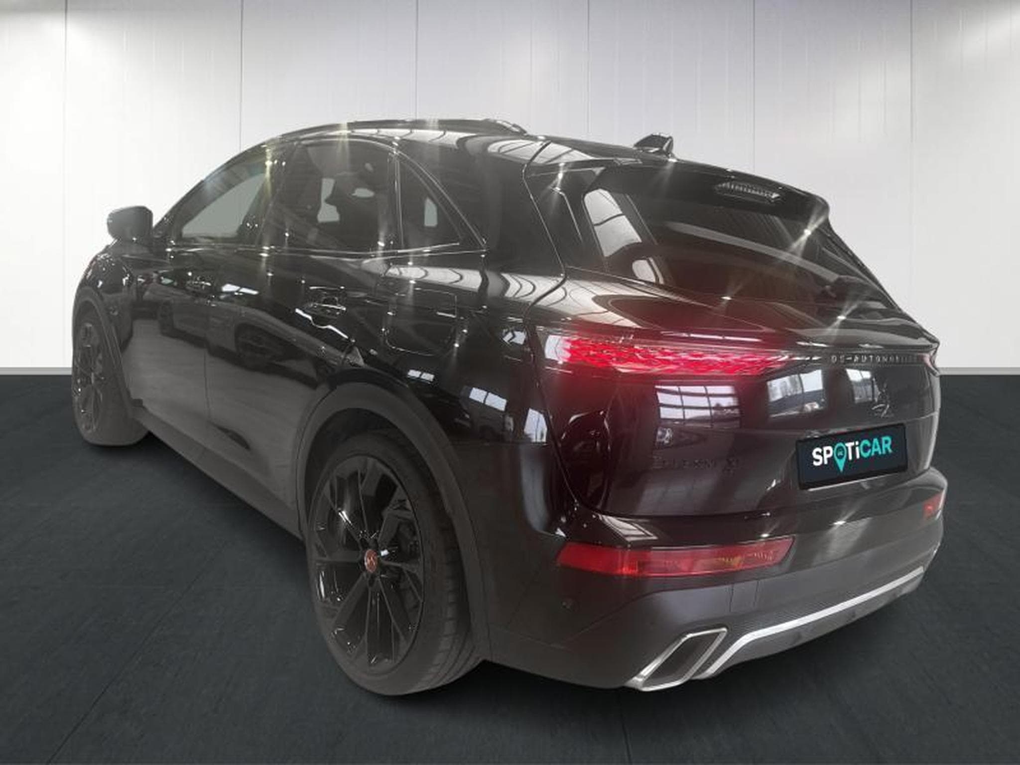 DS Automobiles DS7 E-Tense Performance Line + (2023) - Foto 6