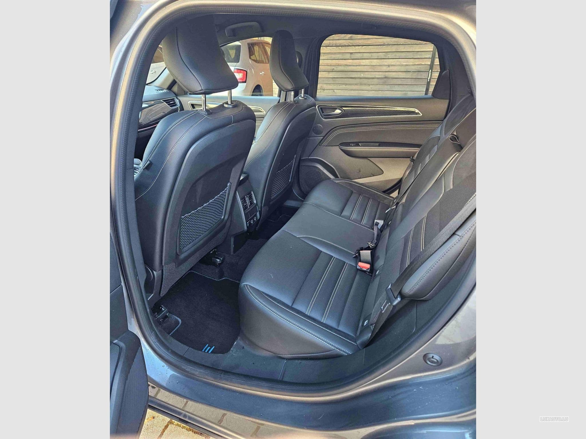 Renault Arkana Renault Arkana E-Tech Engineered Hybrid 145 ( 10/2023 ) (2023) - Photo 5