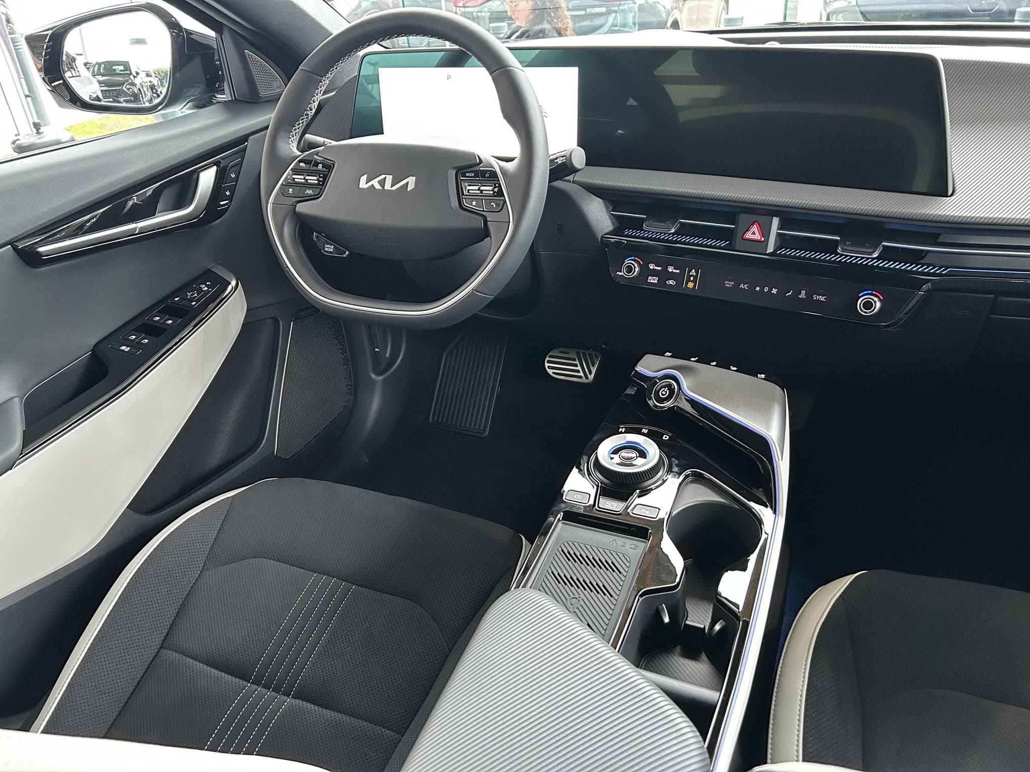 Kia EV6 GT Line **GARANTIE KIA 12/2023 (2024) - Photo 3