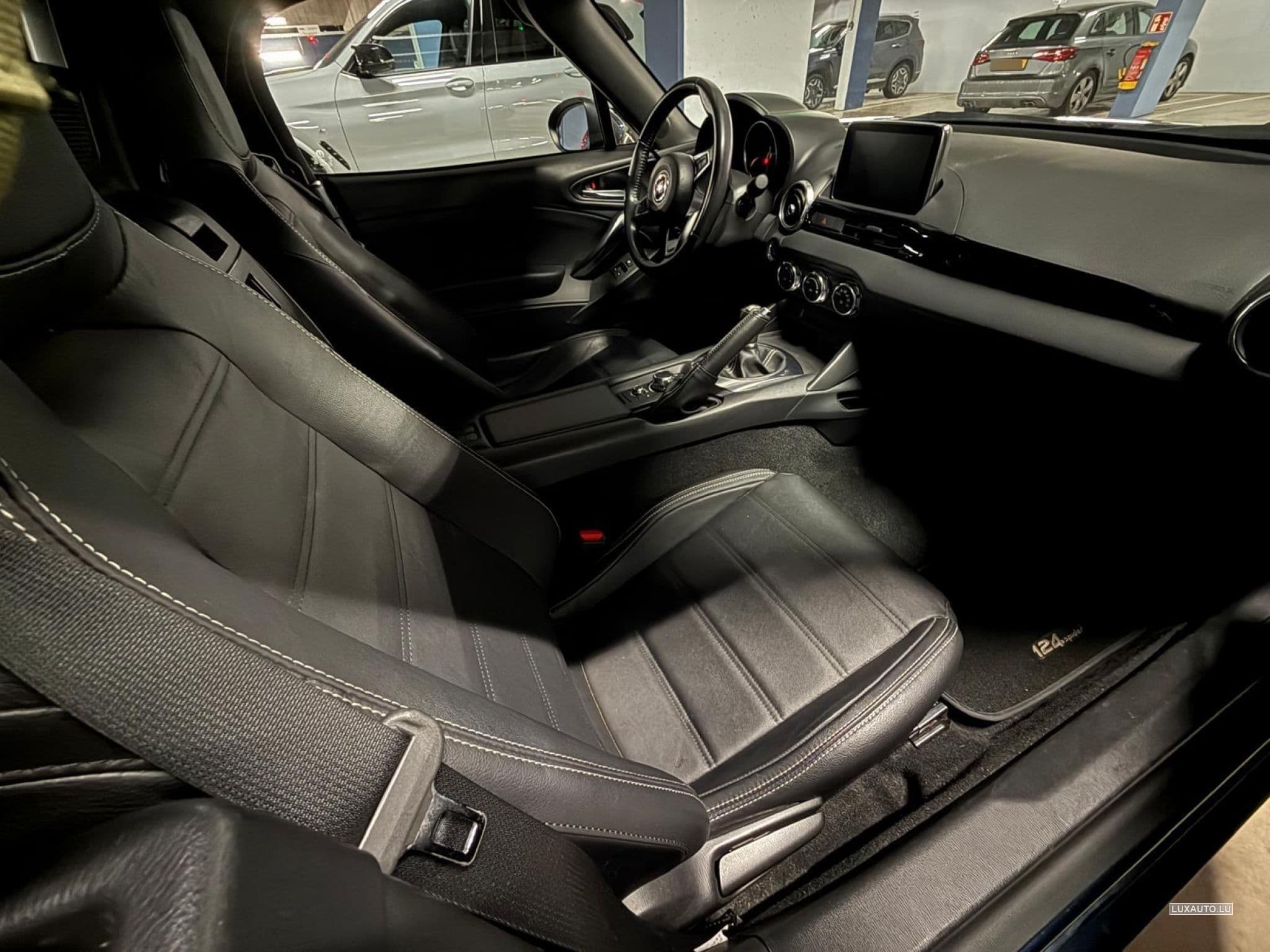 Fiat 124 Spider Lusso (2019) - Photo 10