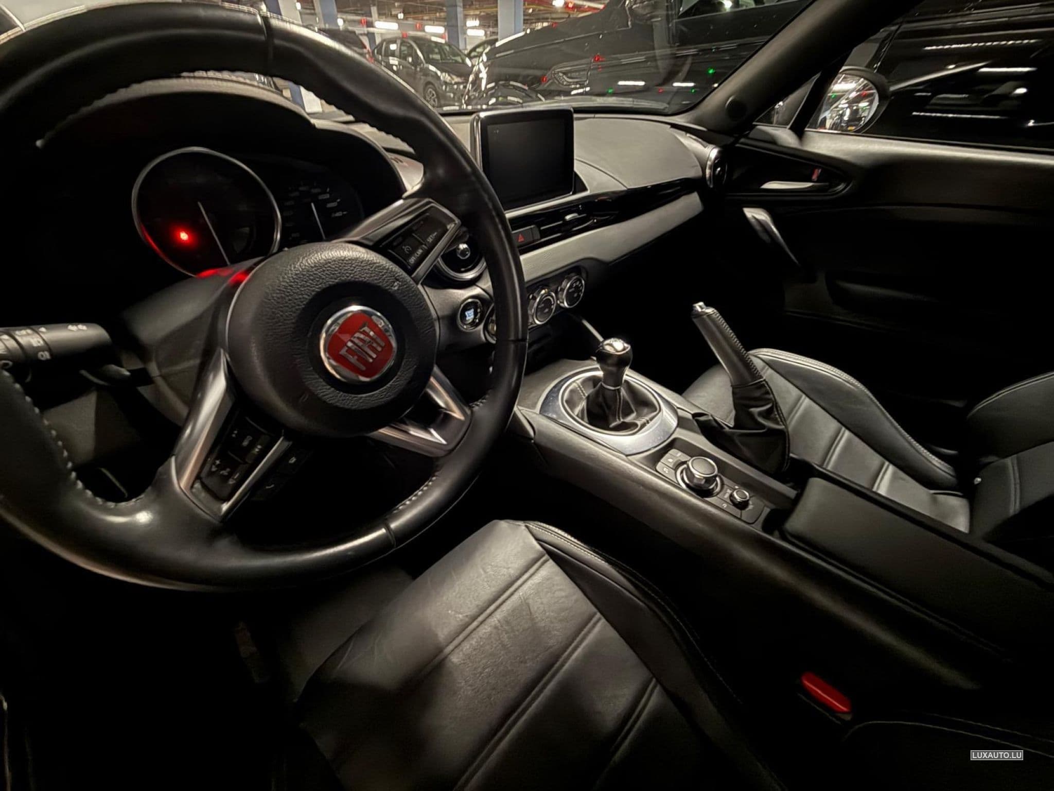 Fiat 124 Spider Lusso (2019) - Photo 9