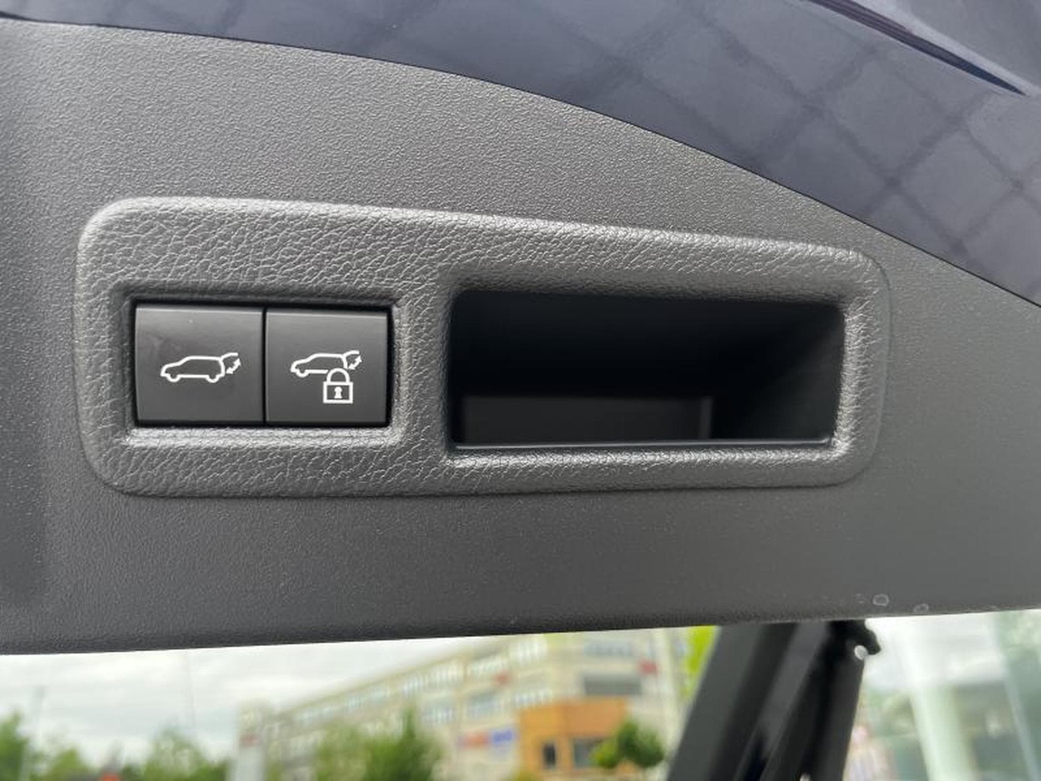 Toyota bZ4X STYLE PLUS (2023) - Photo 15