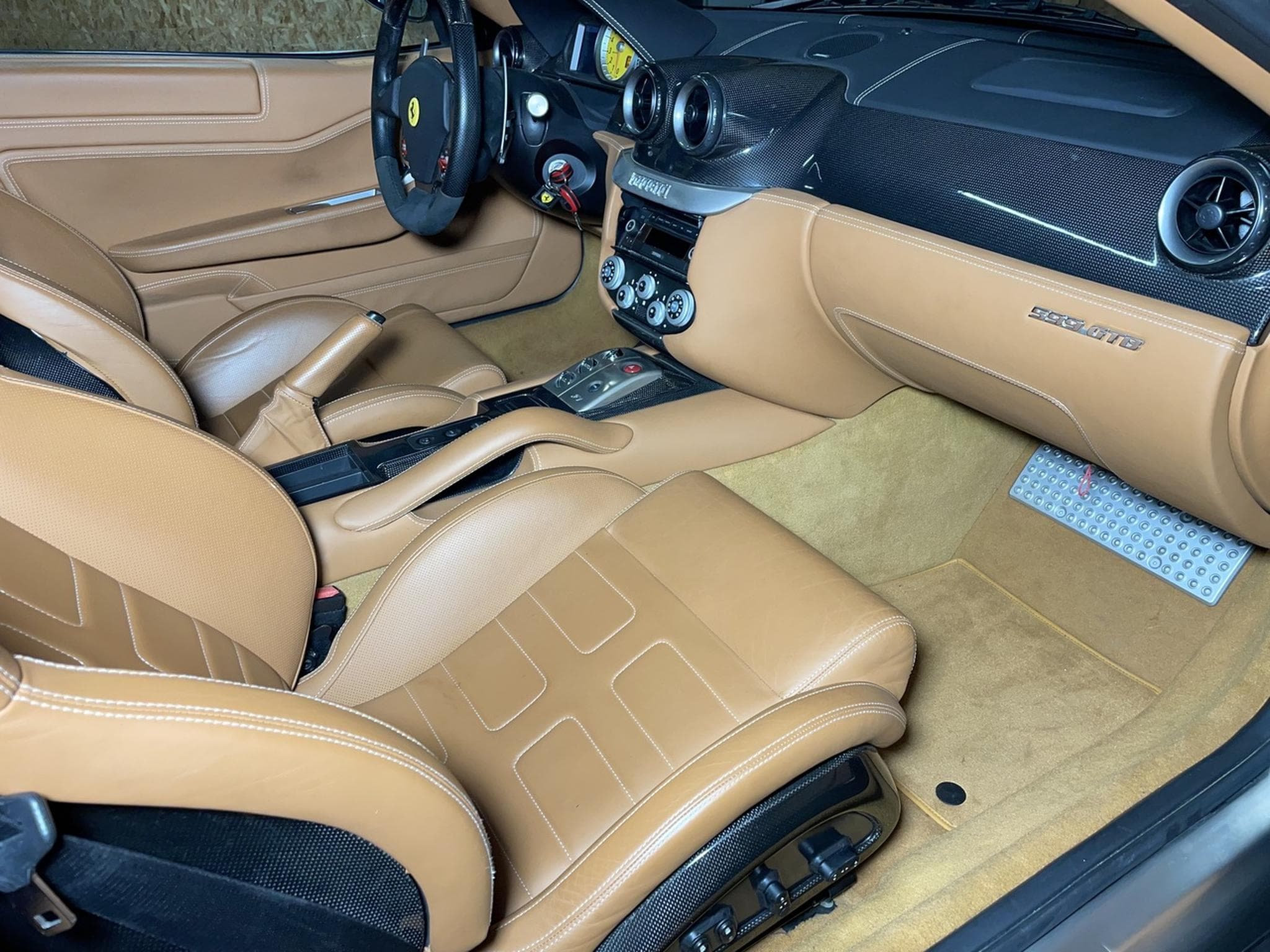 Ferrari 599 GTB FIORANO 6.0 V12 620 CV PACK HGTE F1 (2007) - Photo 15