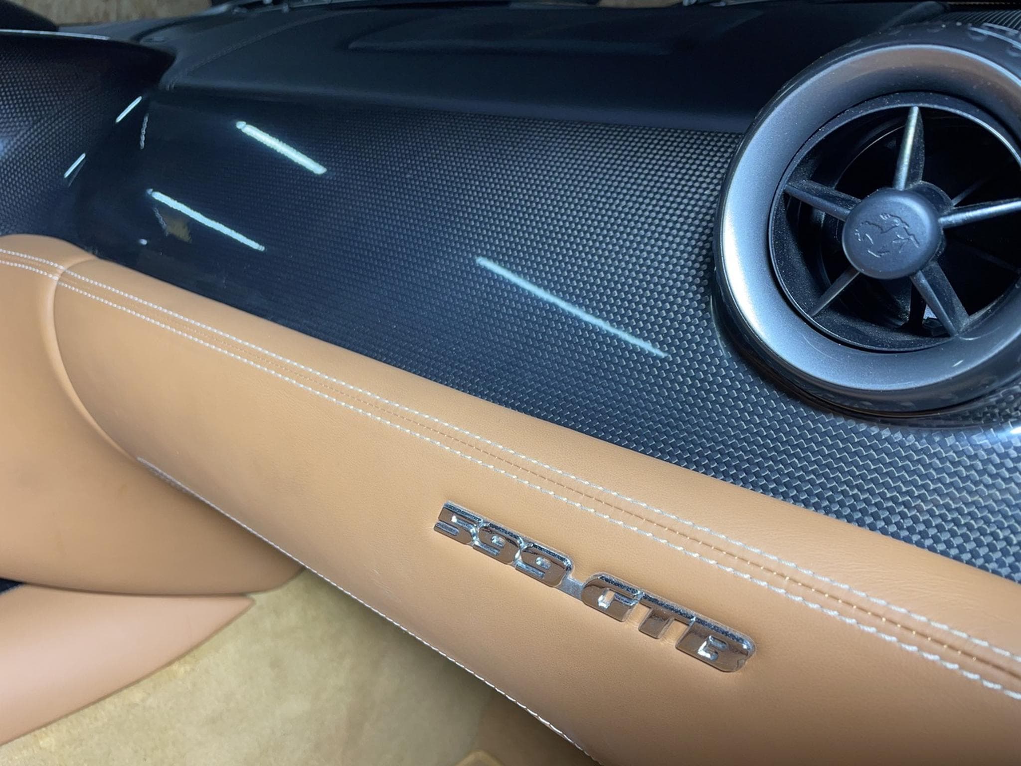 Ferrari 599 GTB FIORANO 6.0 V12 620 CV PACK HGTE F1 (2007) - Photo 8