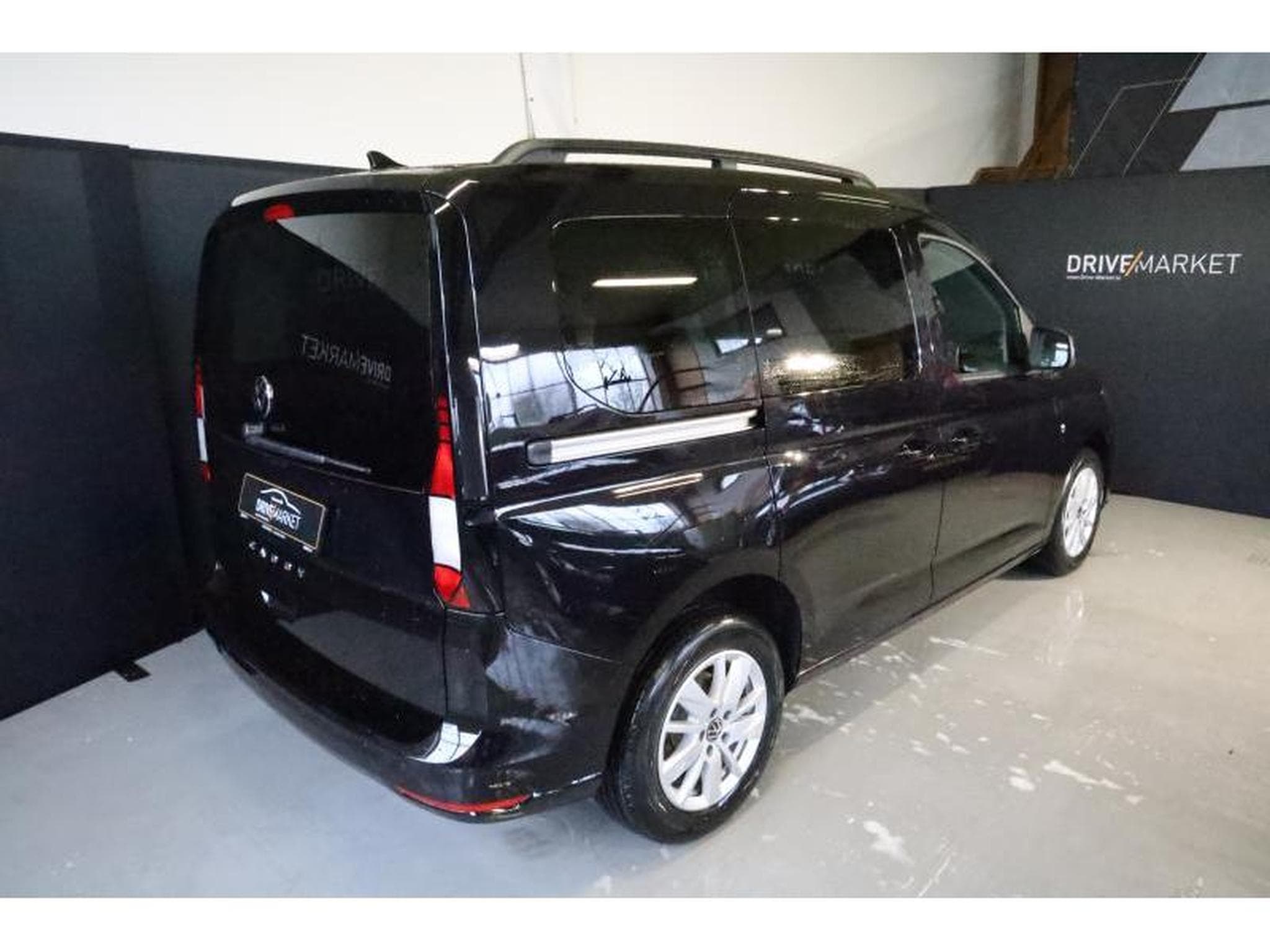 VW Caddy V Life (2024) - Foto 12