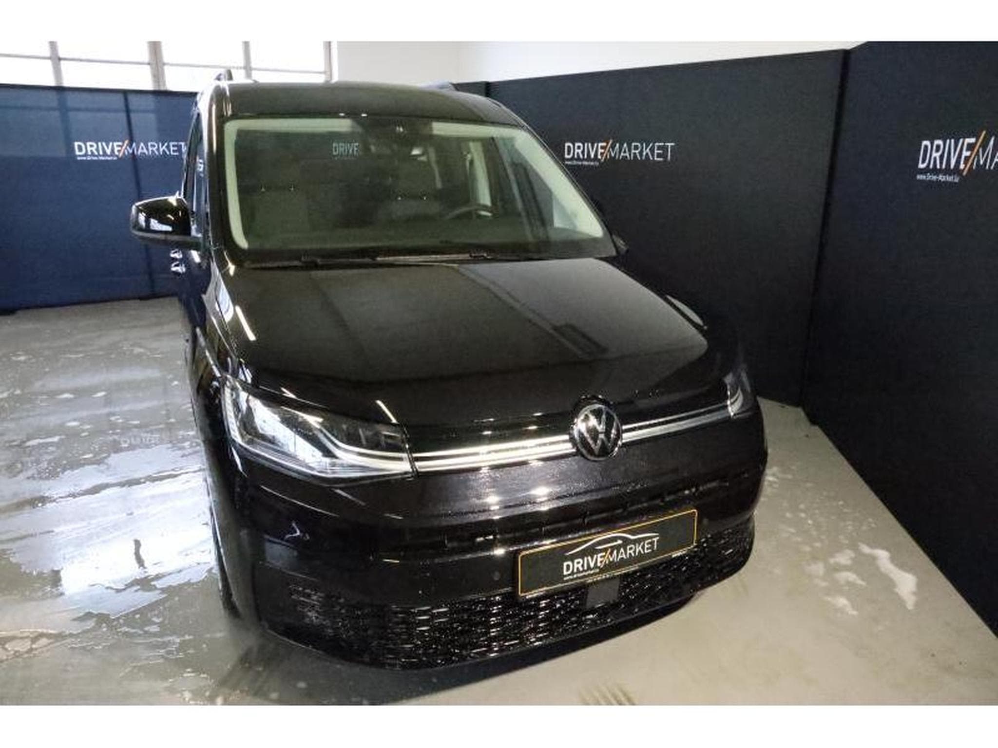 VW Caddy V Life (2024) - Foto 14