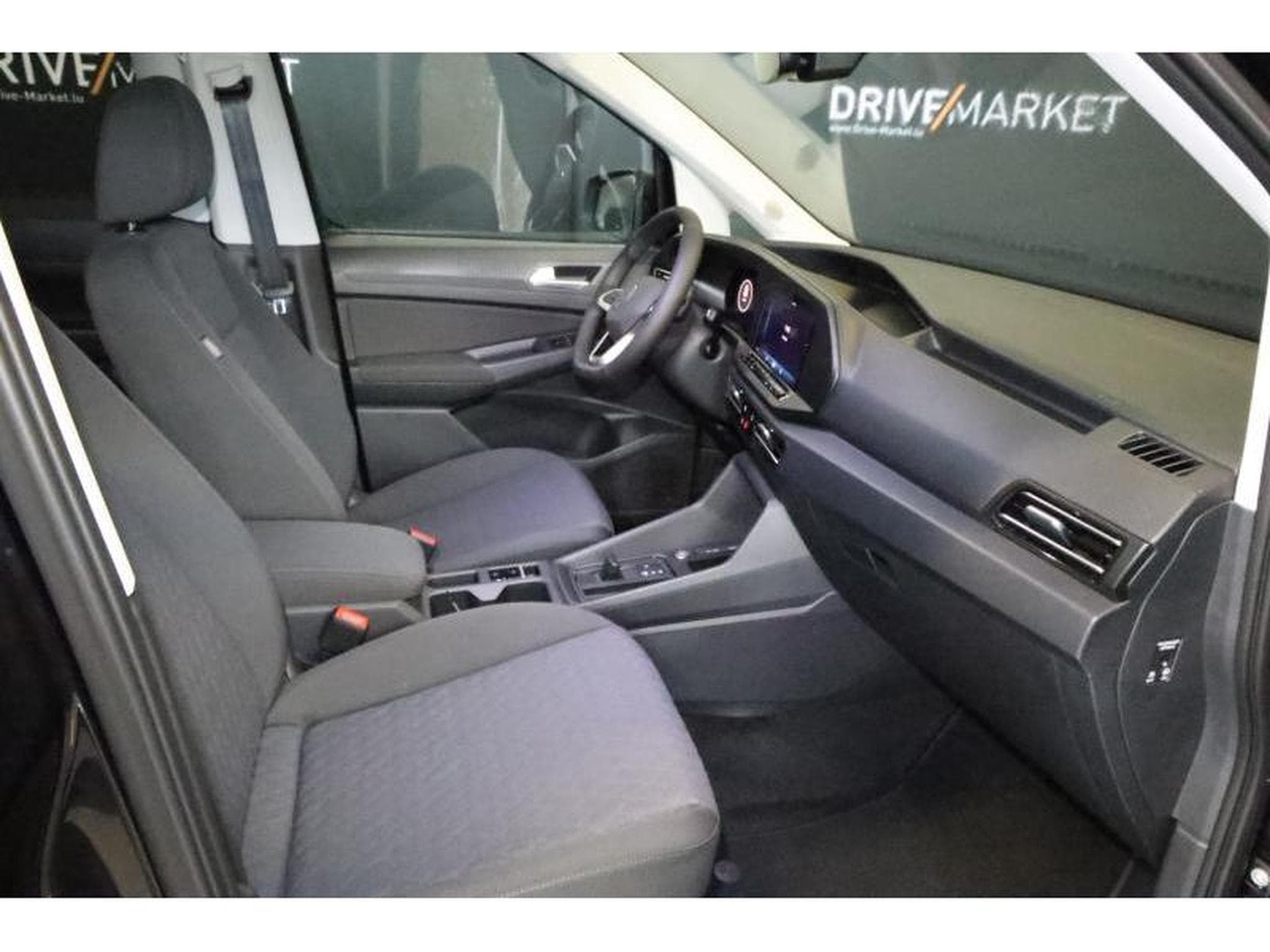 VW Caddy V Life (2024) - Foto 7