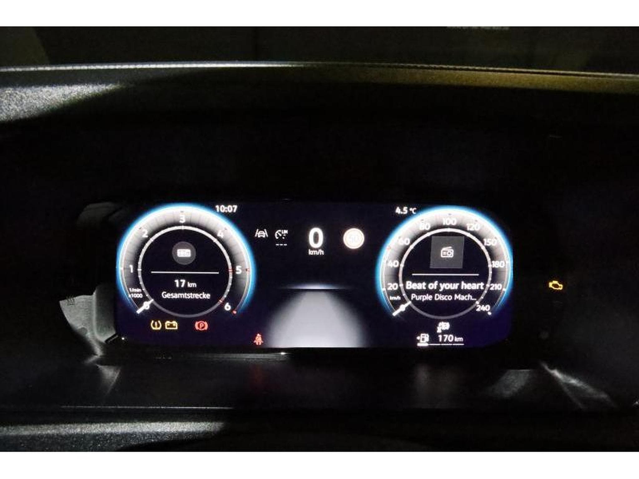 VW Caddy V Life (2024) - Photo 4