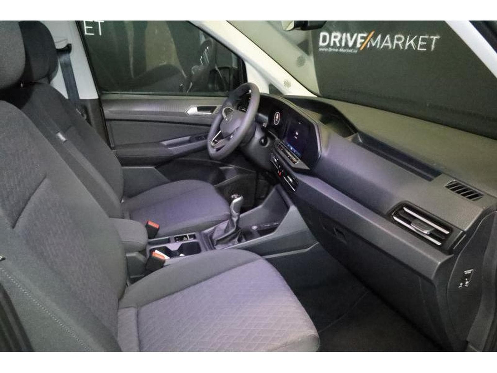 VW Caddy V Life (2024) - Photo 7