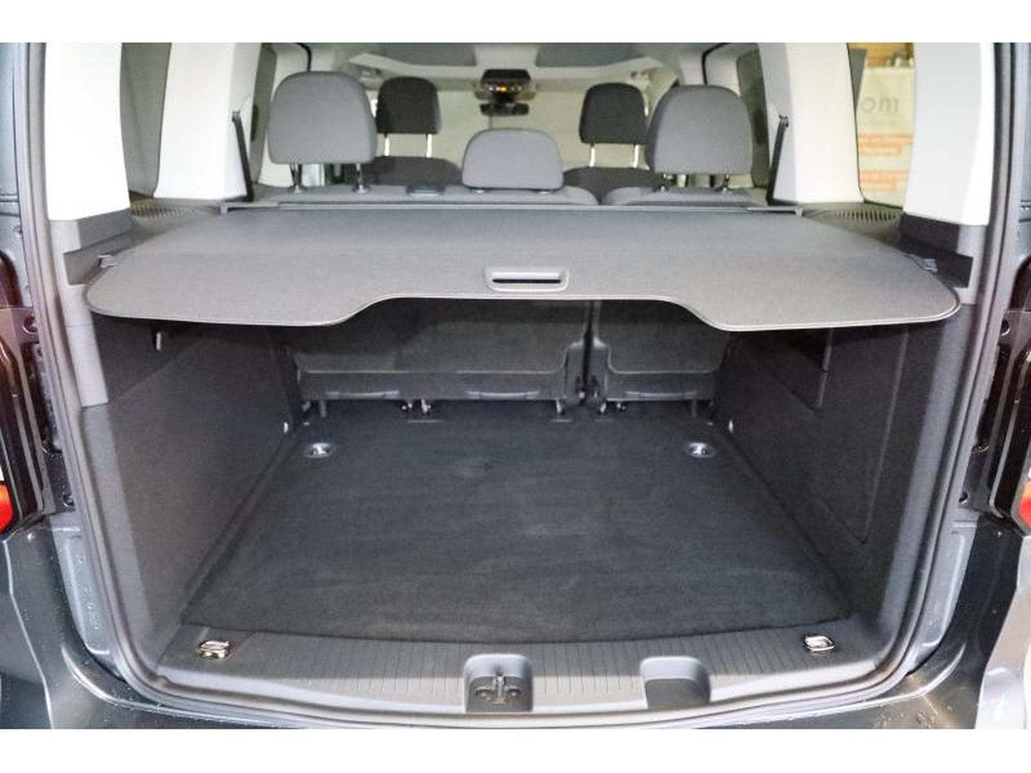 VW Caddy V Life (2024) - Foto 6