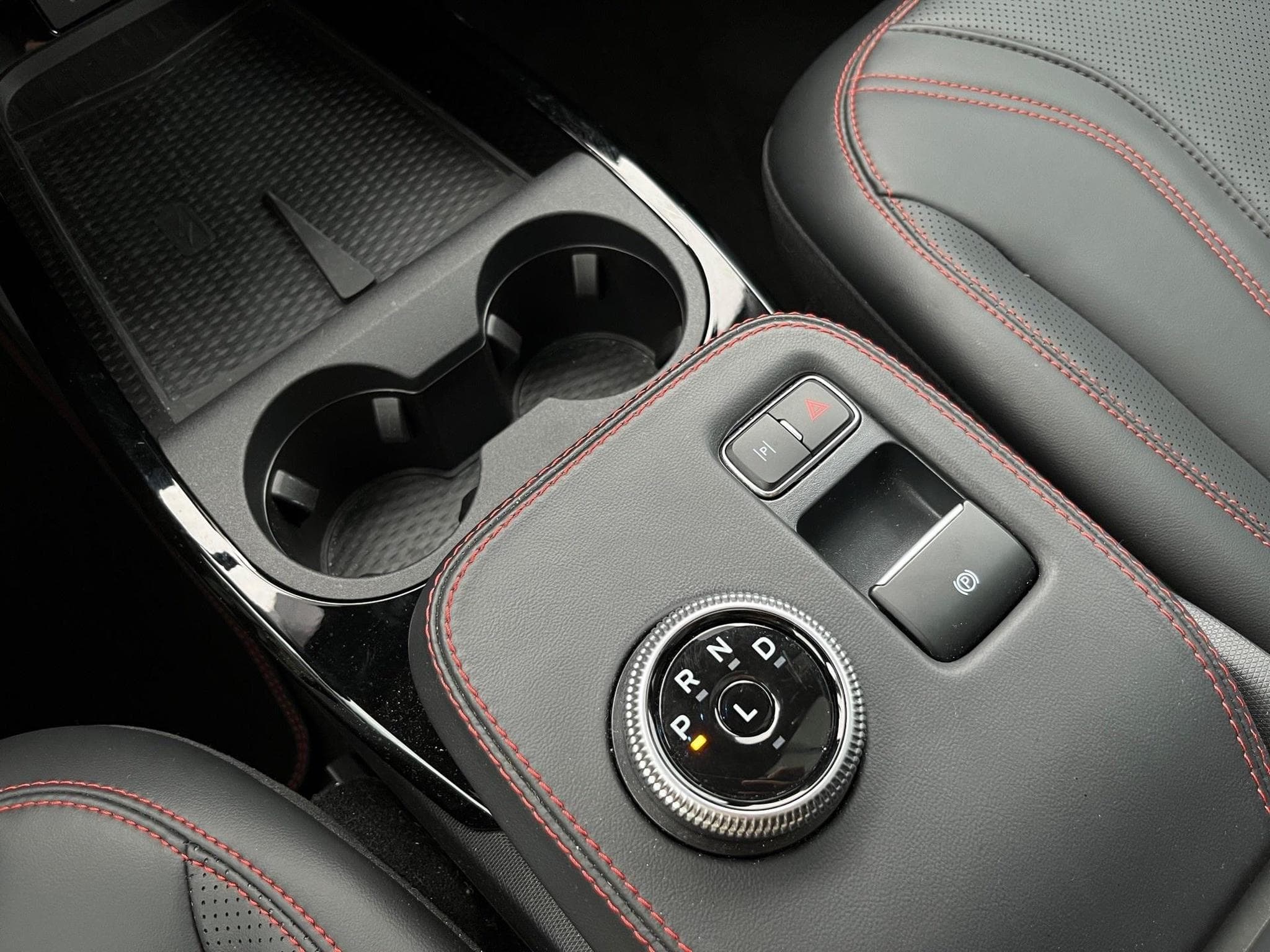 Ford Mustang Mach-E Premium (2023) - Photo 20