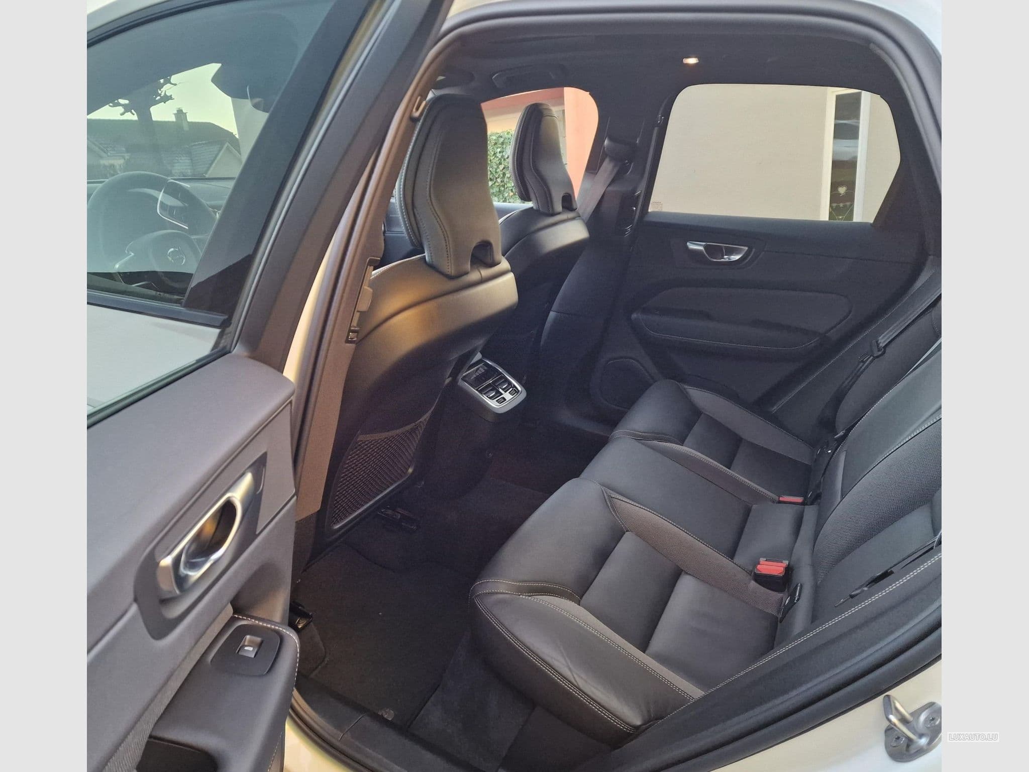 Volvo XC60 Ultimate dark (2023) - Foto 12