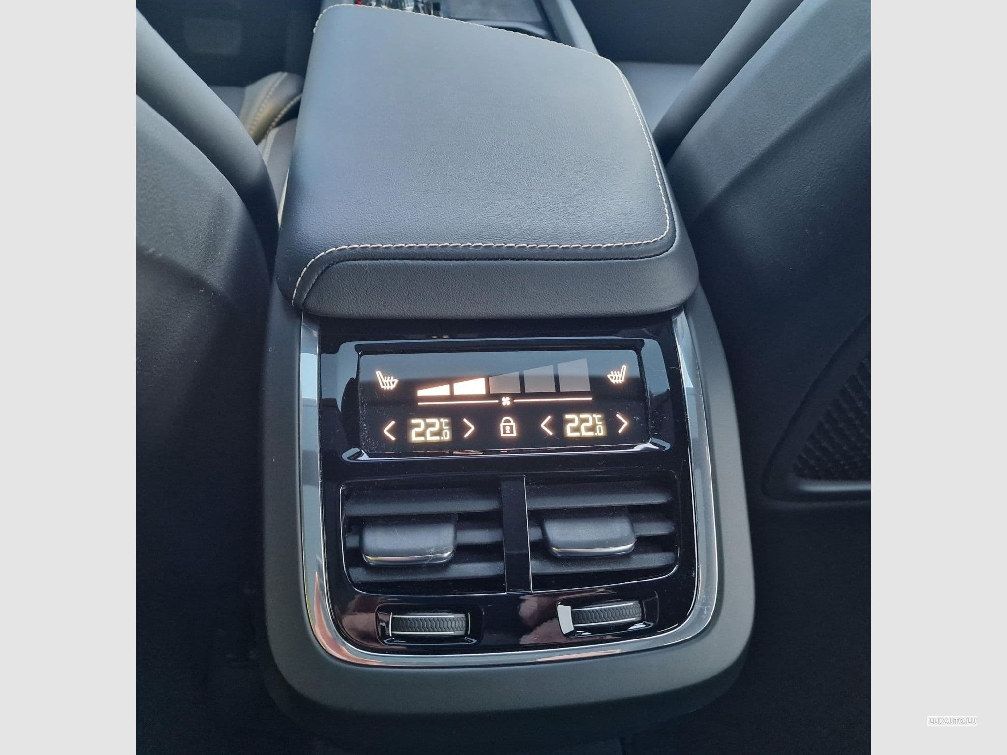 Volvo XC60 Ultimate dark (2023) - Foto 6