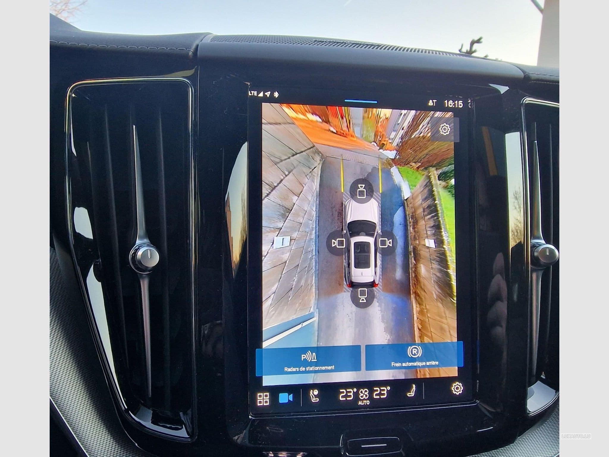 Volvo XC60 Ultimate dark (2023) - Foto 8