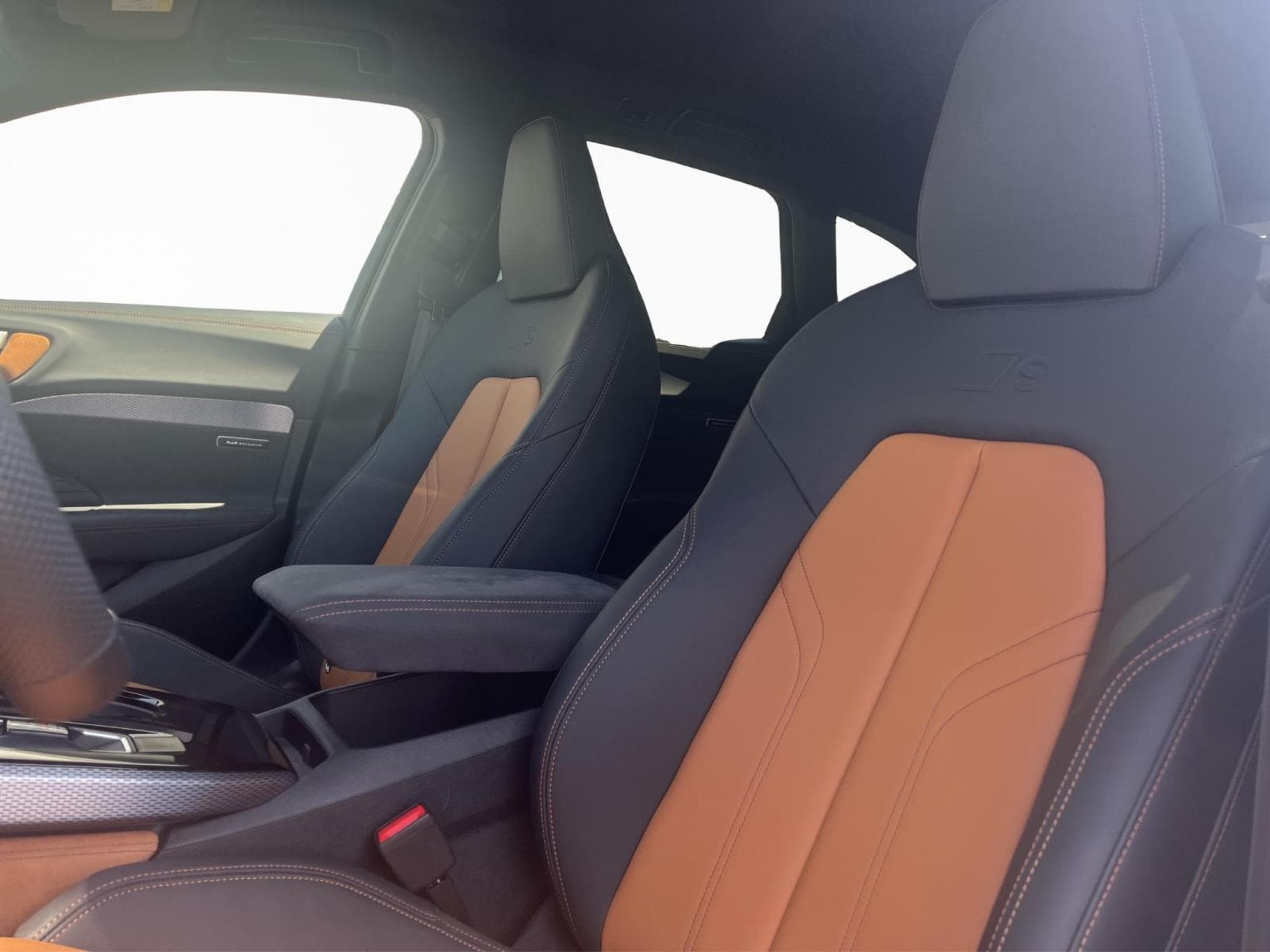 Audi A5 A5 Avant Exclisiv Int. (2024) - Foto 16