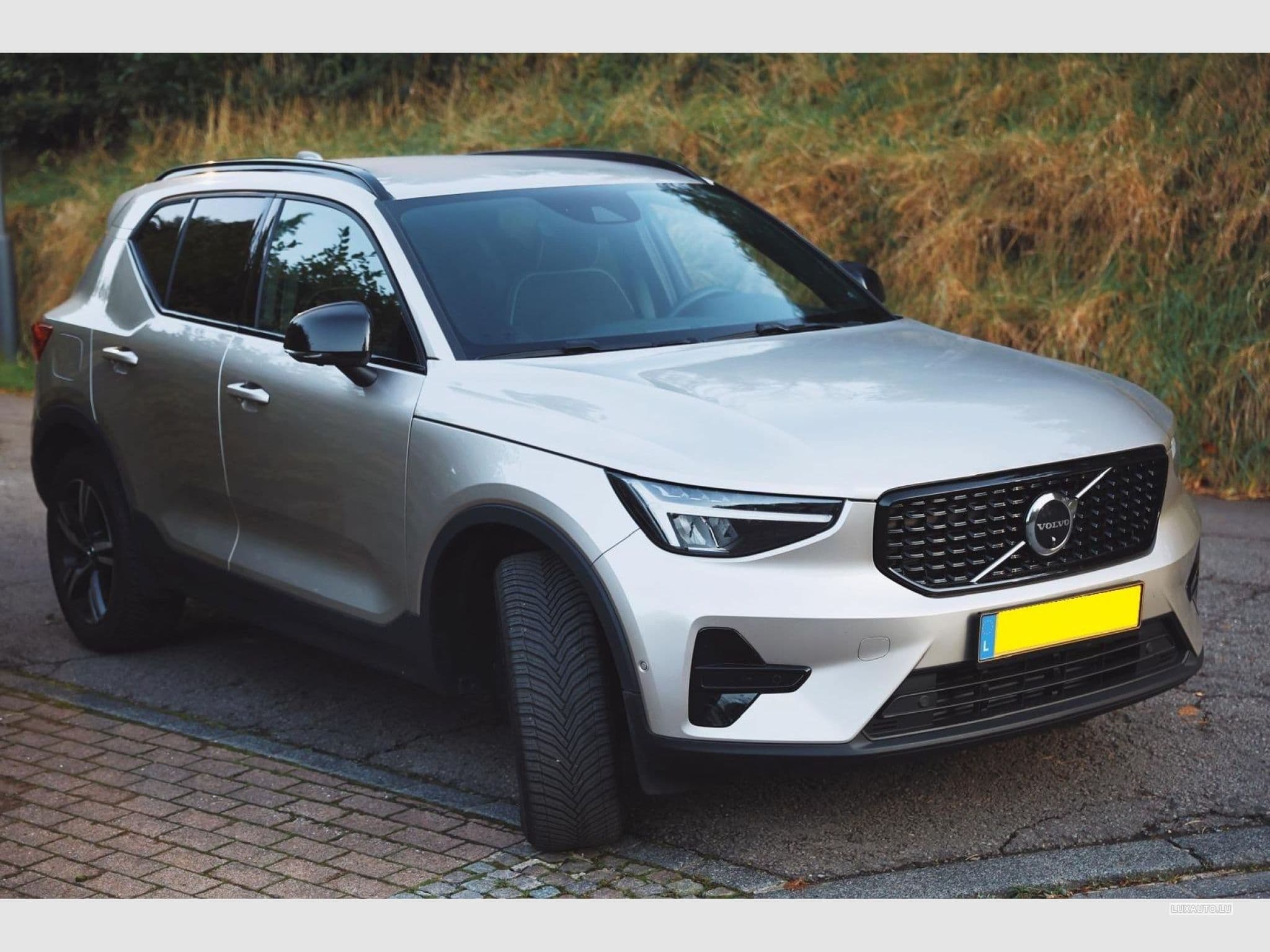 Volvo XC40 T2 Plus Dark (2023) - Photo 4
